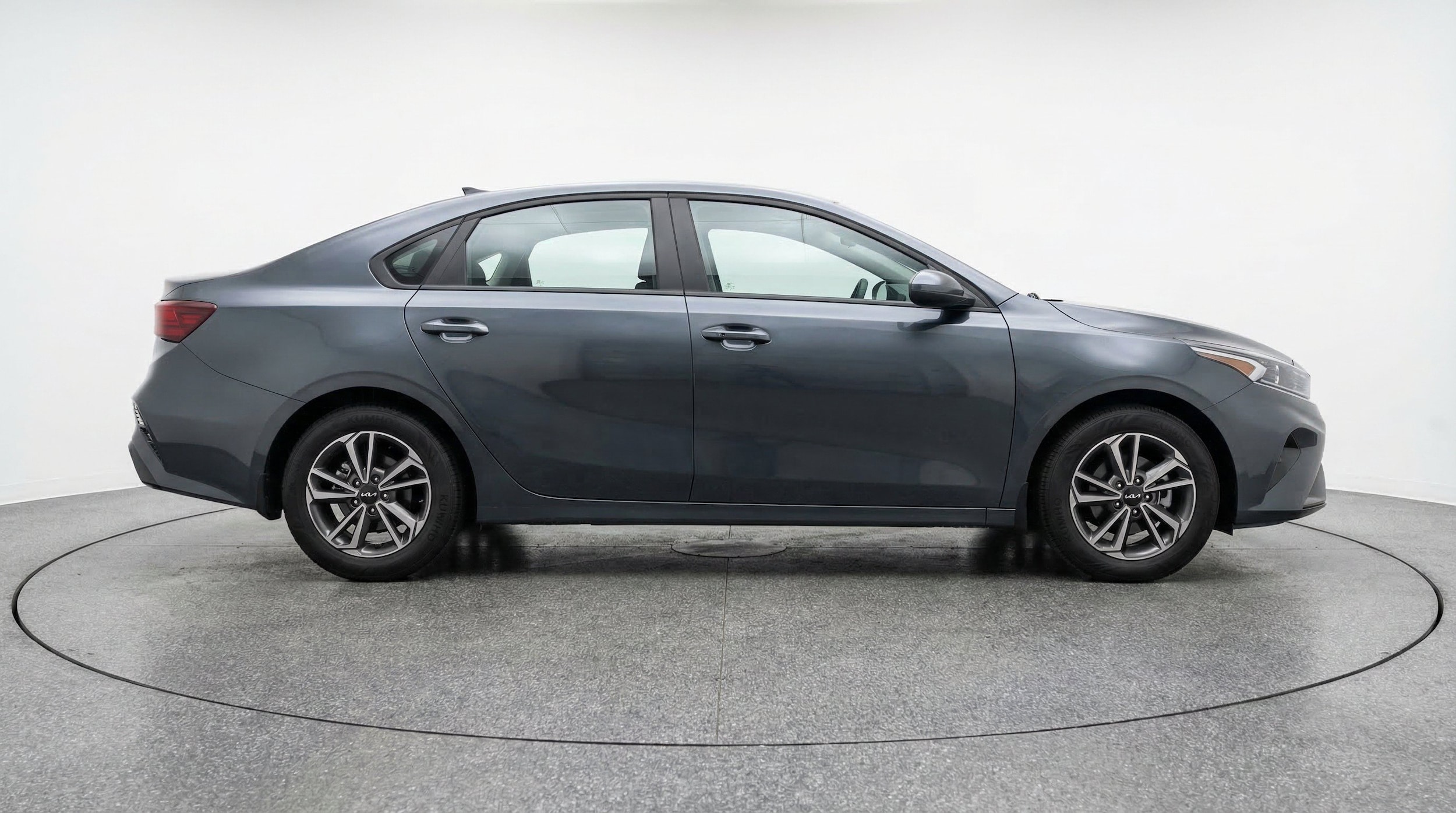 Thumbnail: 2024 Kia Forte - 11