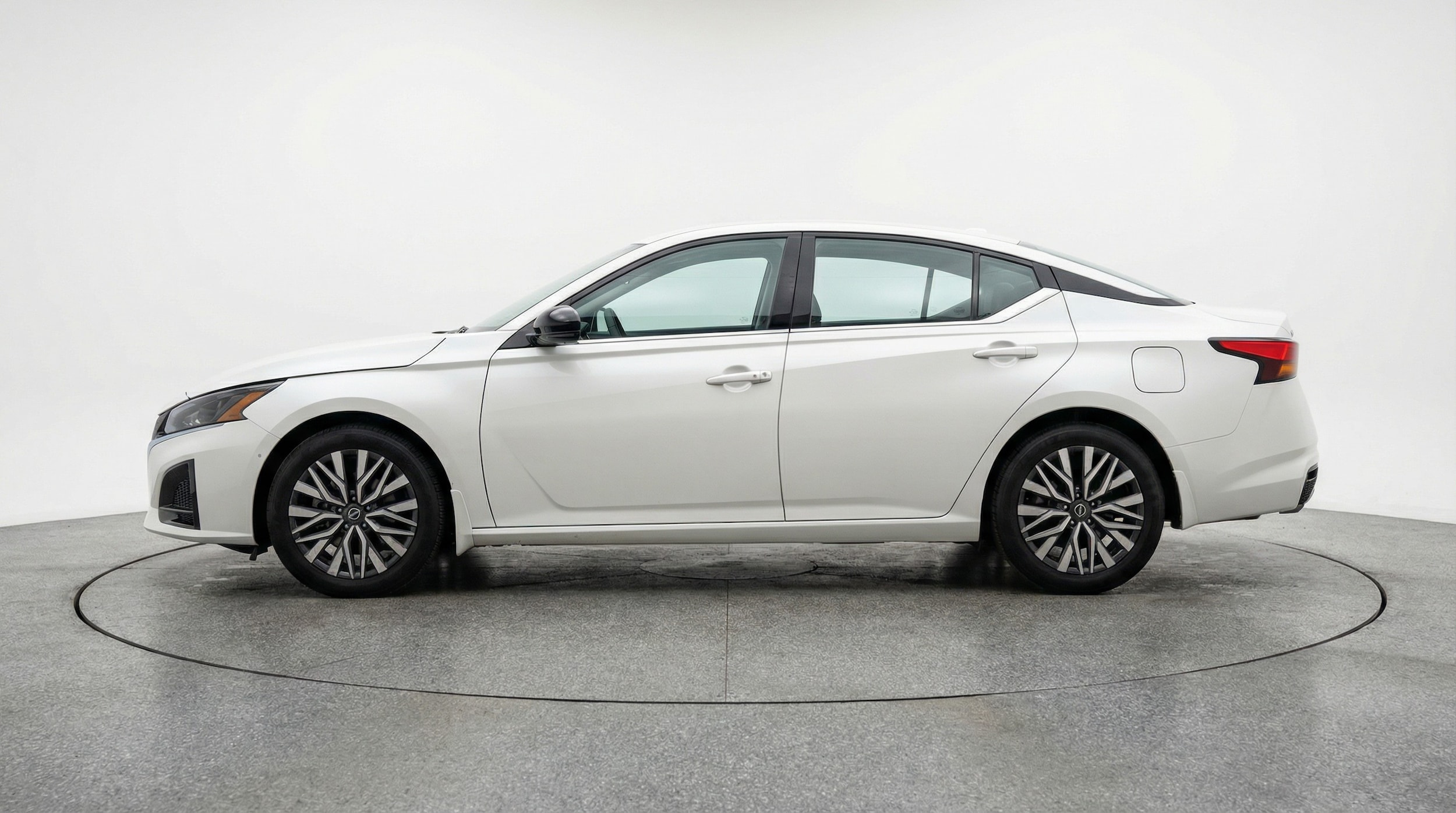 Thumbnail: 2025 Nissan Altima - 4