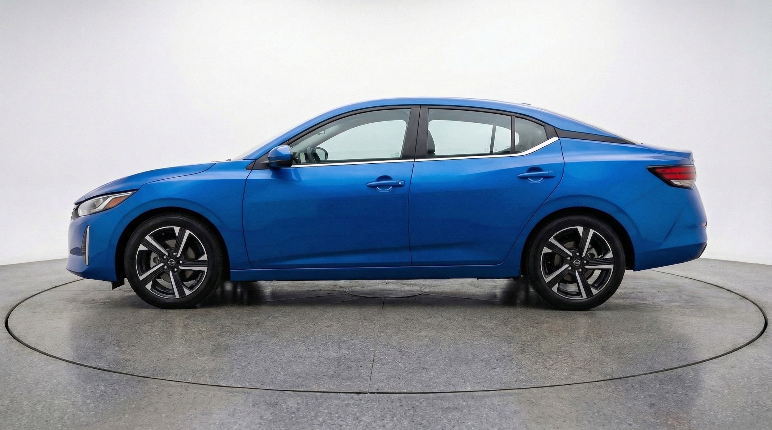 Thumbnail: 2025 Nissan Sentra - 3