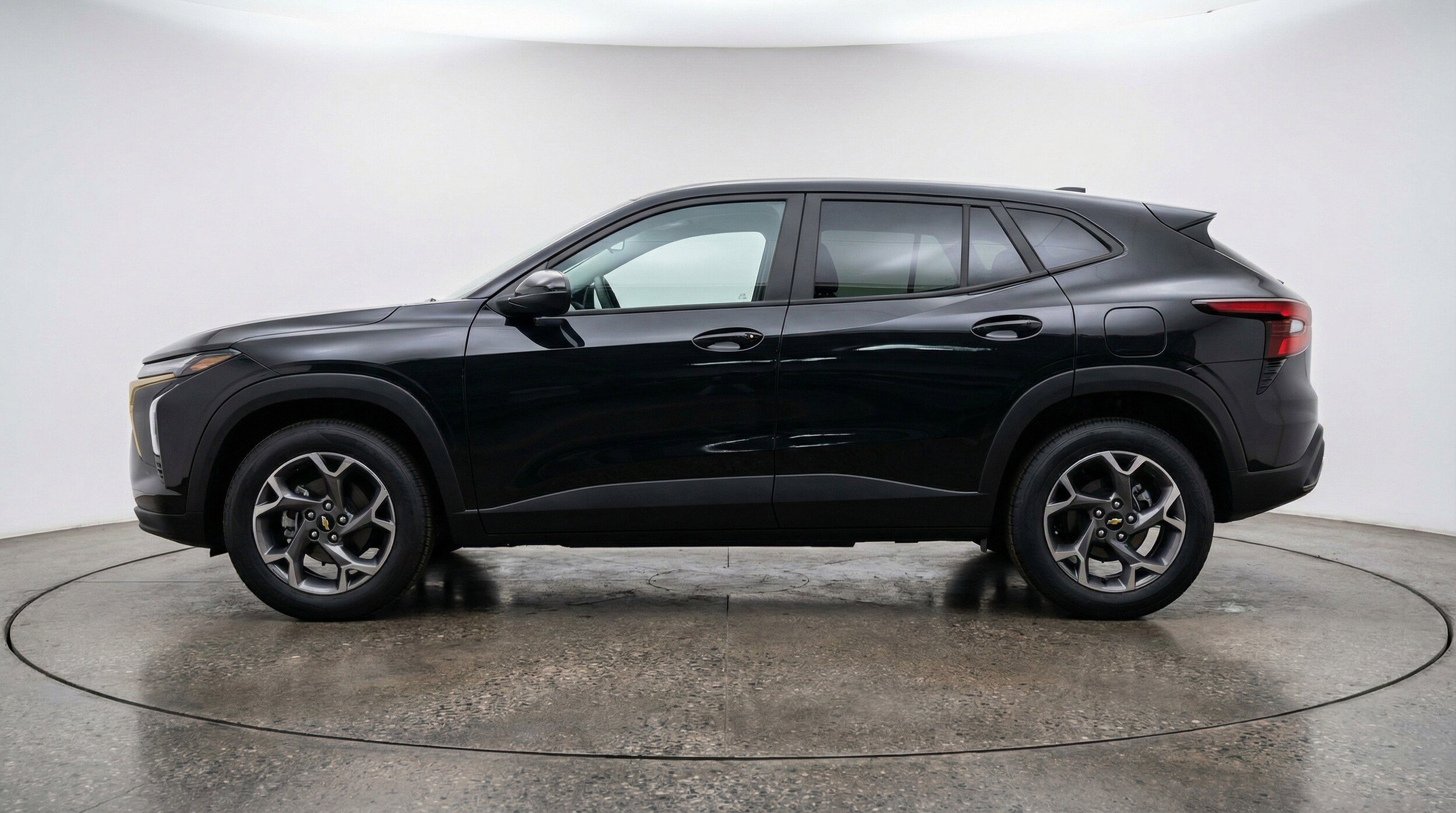 Thumbnail: 2025 Chevrolet Trax - 3