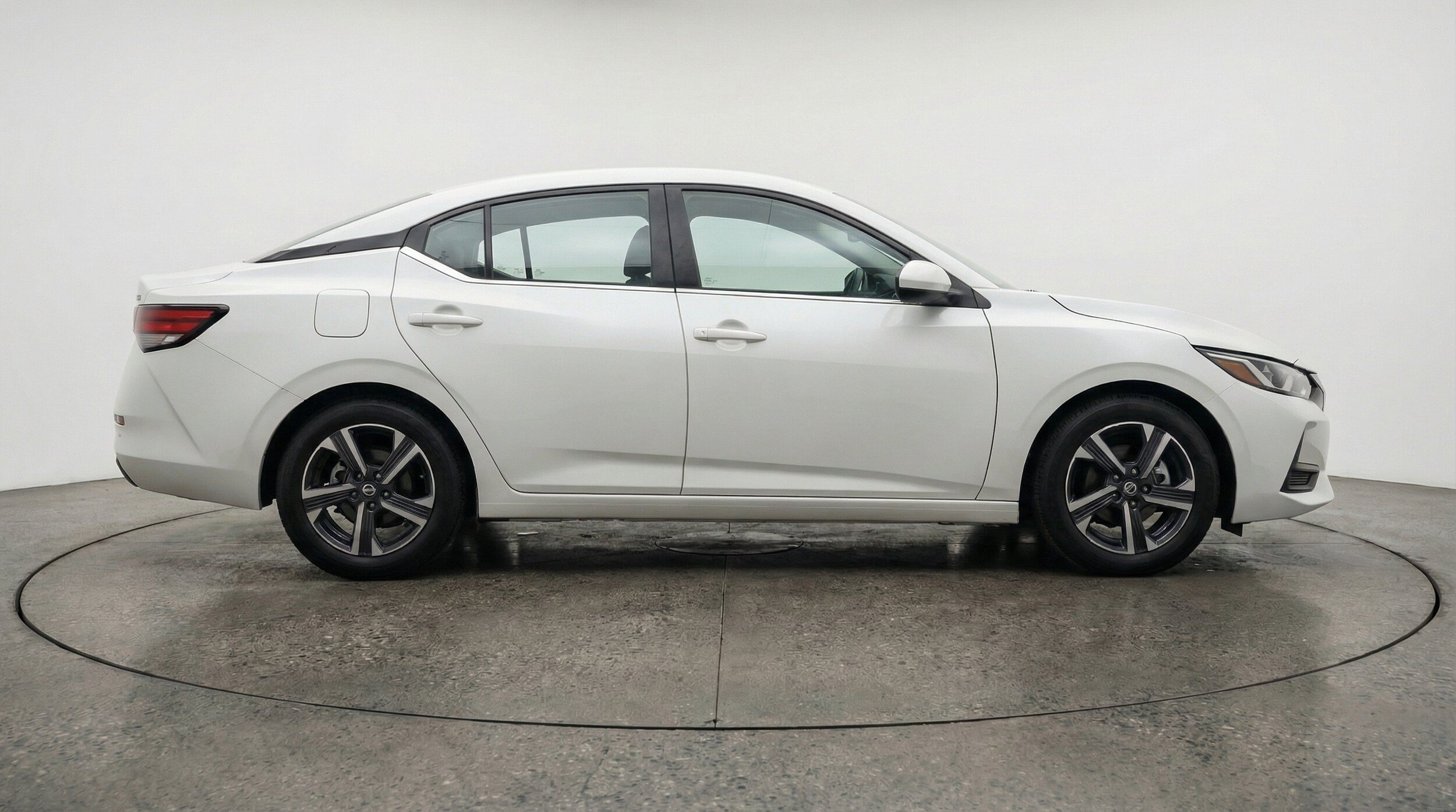 Thumbnail: 2025 Nissan Sentra - 11