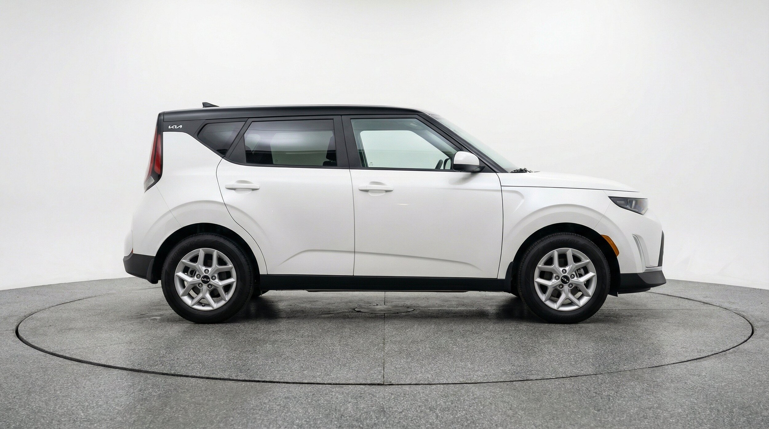 Thumbnail: 2025 Kia Soul - 9