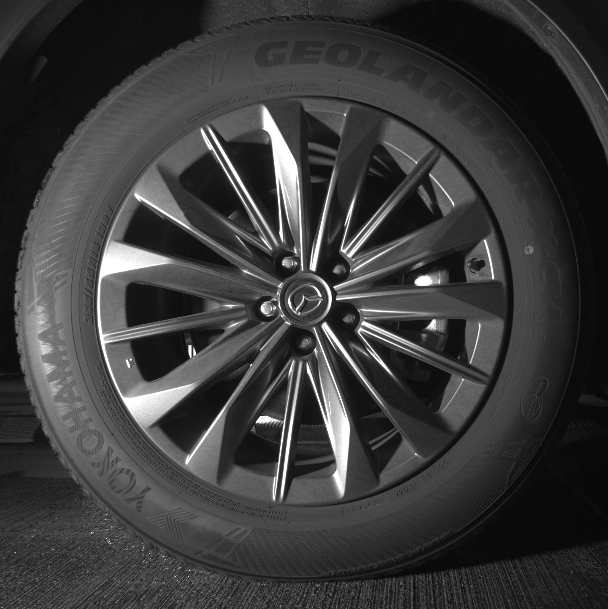 Thumbnail: 2025 Mazda CX-70 - 12