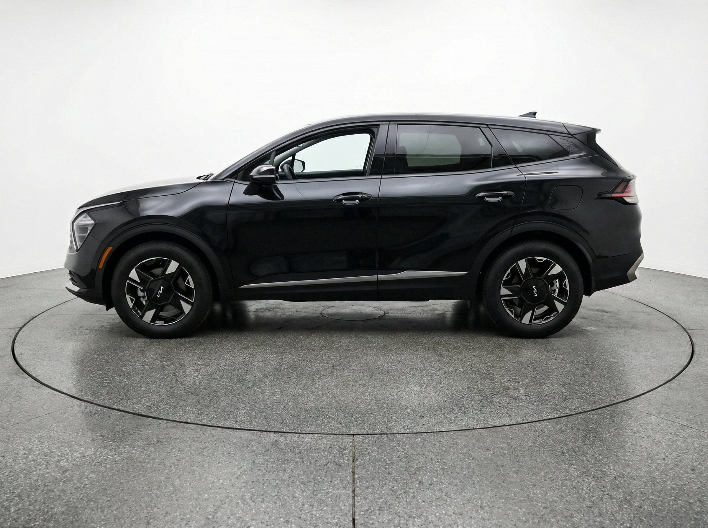 Thumbnail: 2026 Kia Sportage - 3