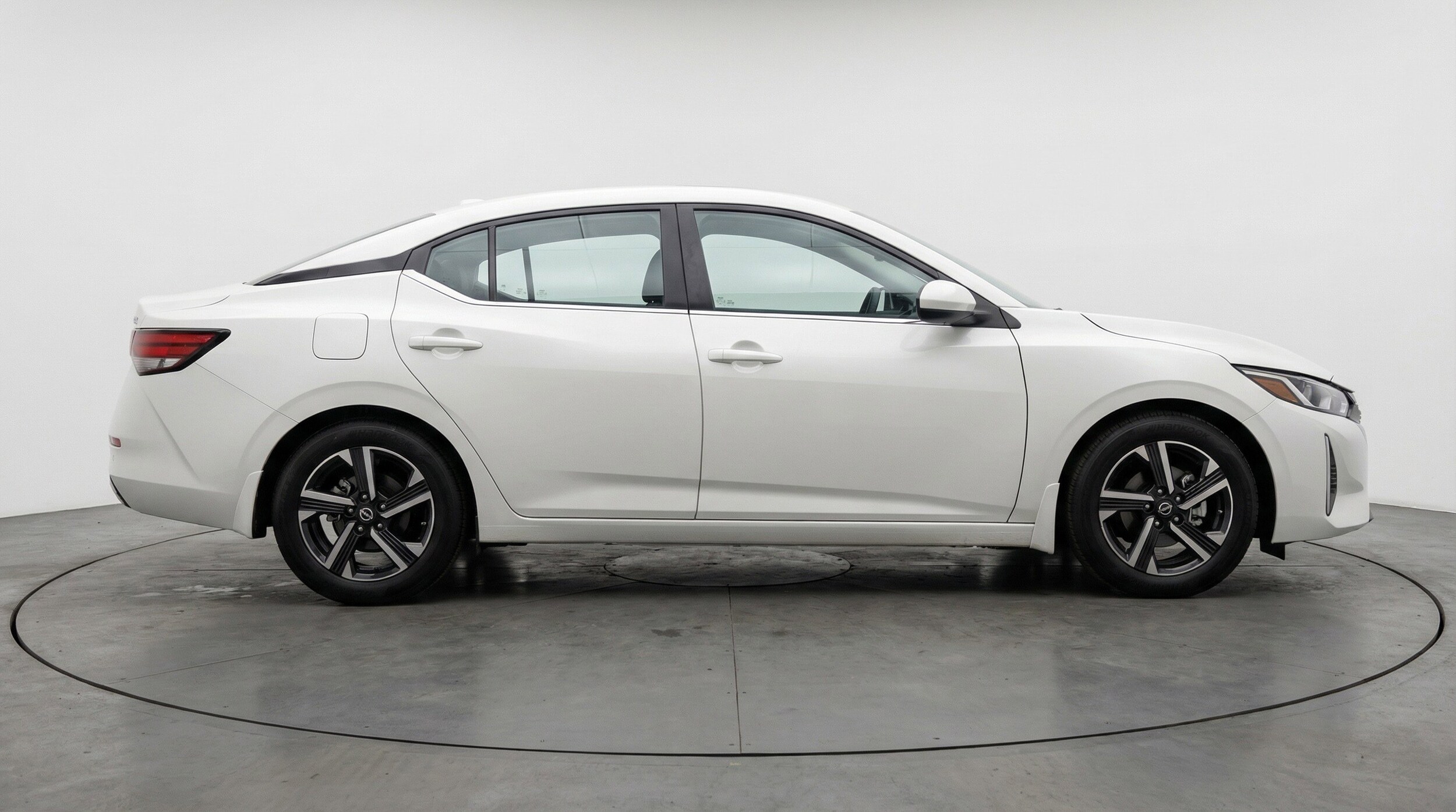 Thumbnail: 2025 Nissan Sentra - 11