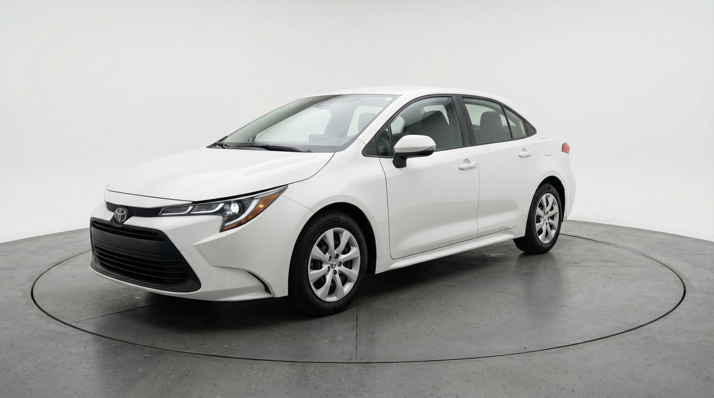 Thumbnail: 2025 Toyota Corolla - 2