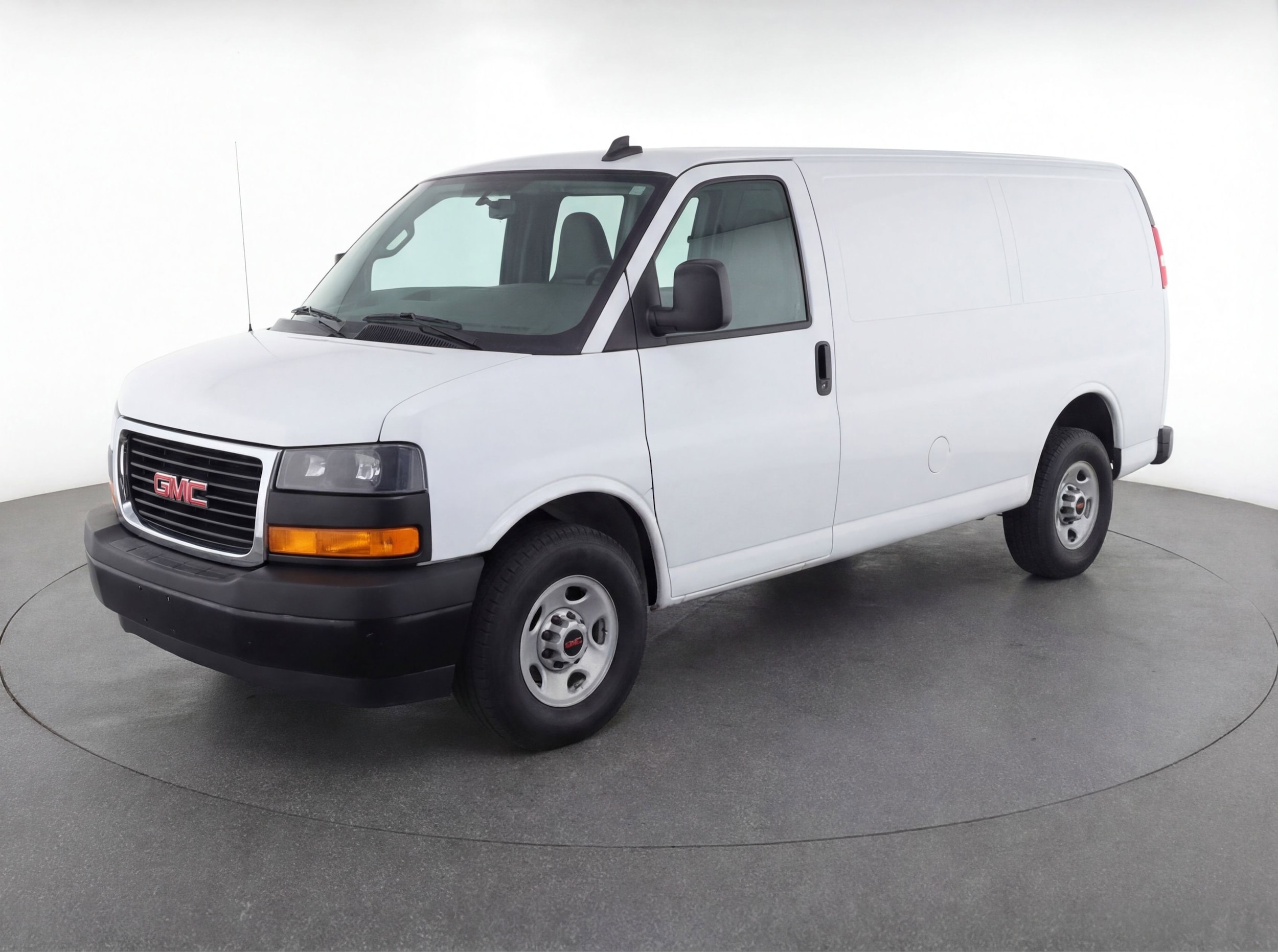 Thumbnail: 2025 GMC Savana - 2