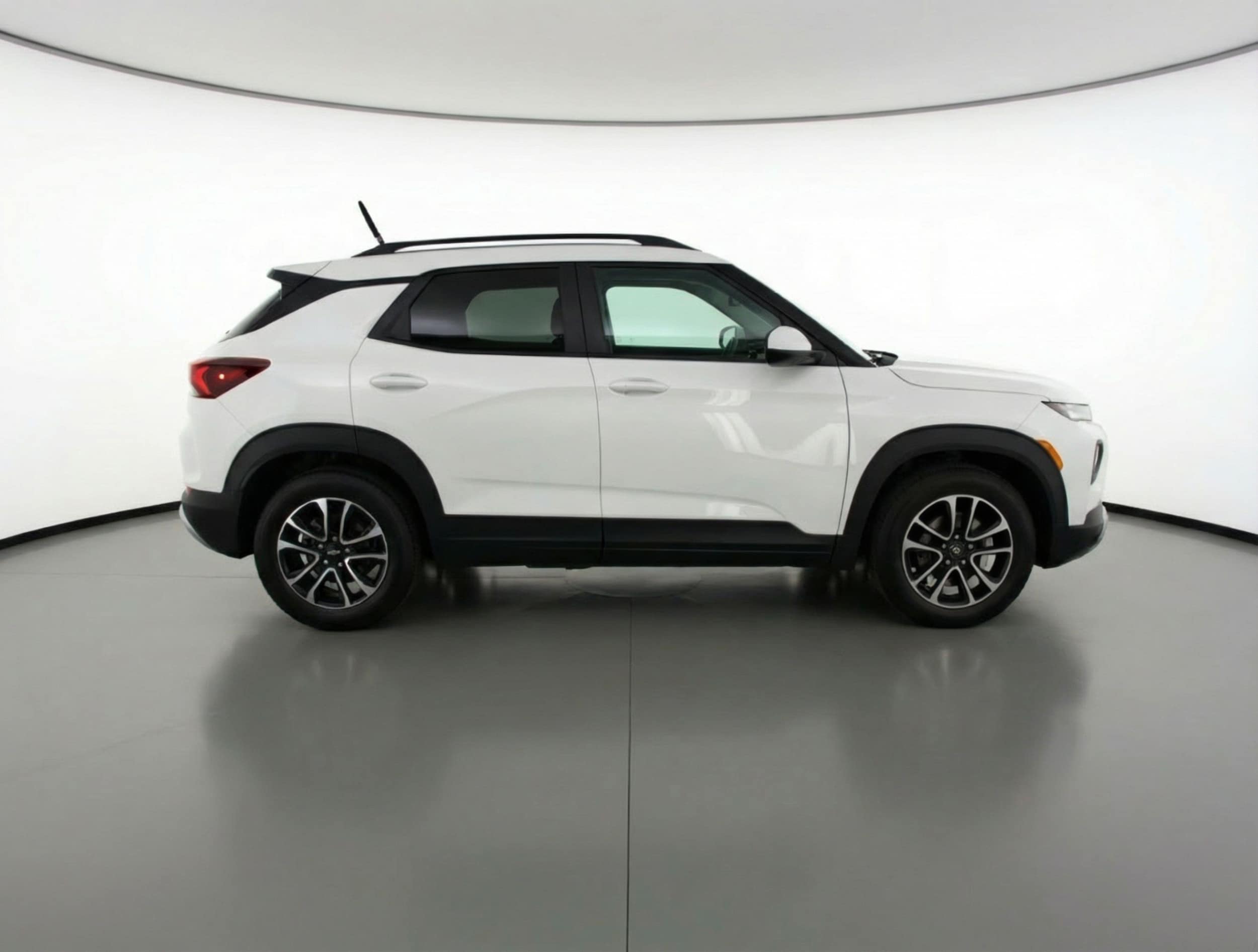 Thumbnail: 2025 Chevrolet TrailBlazer - 8