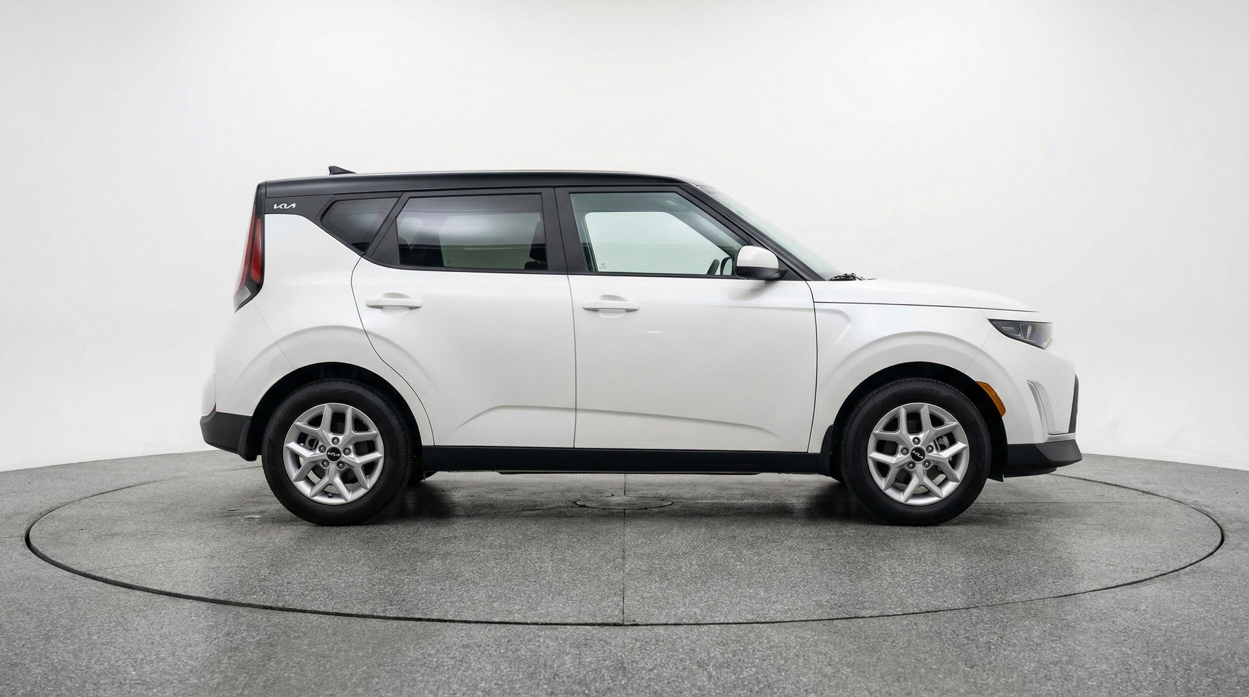 Thumbnail: 2025 Kia Soul - 9