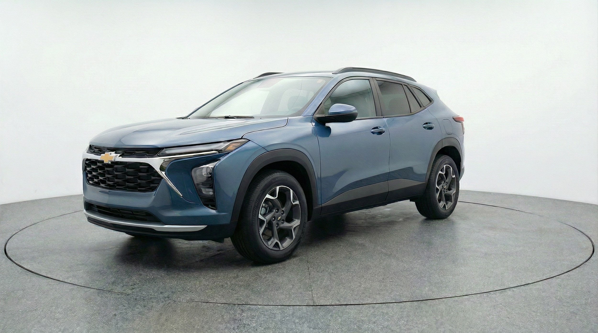 Thumbnail: 2025 Chevrolet Trax - 3