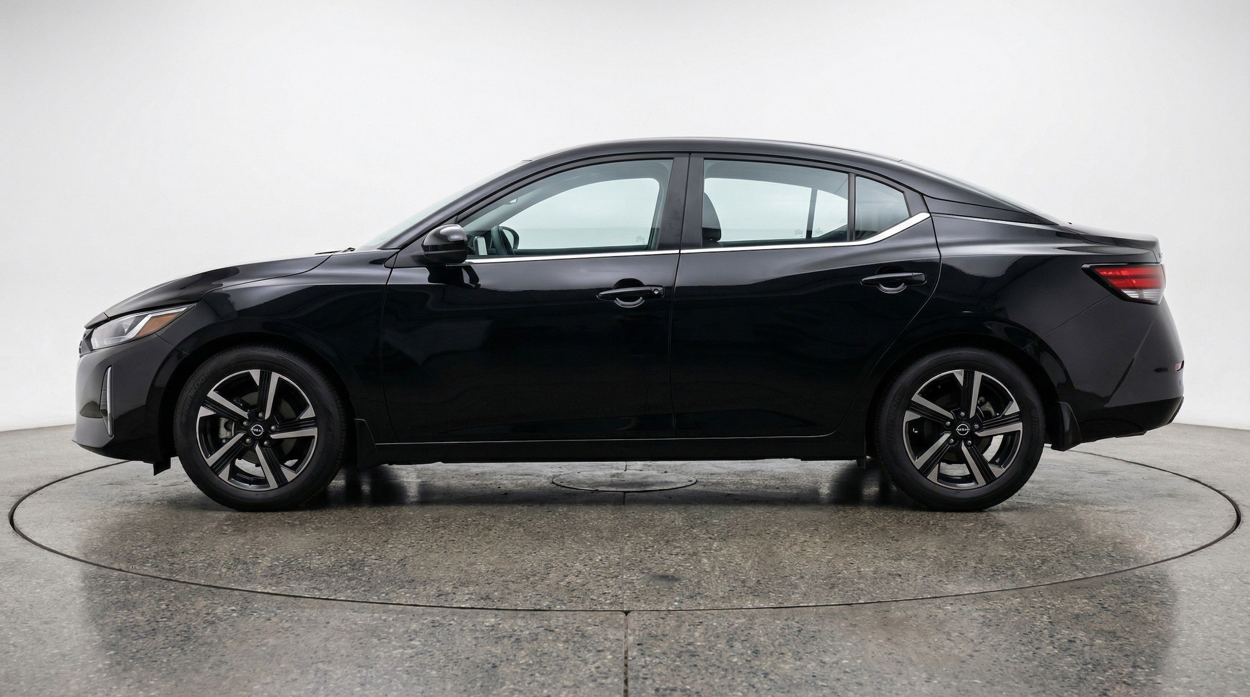 Thumbnail: 2025 Nissan Sentra - 3