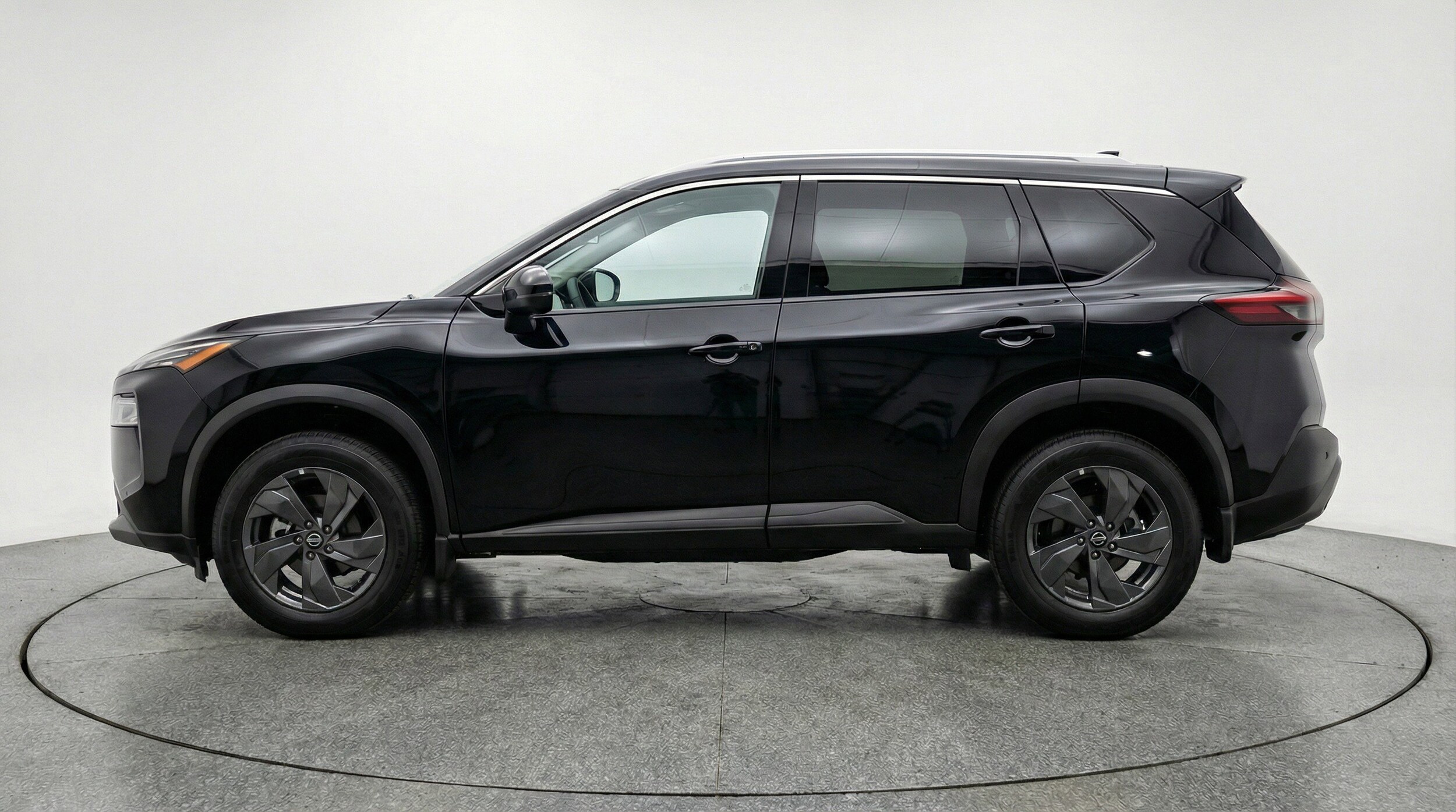 Thumbnail: 2025 Nissan Rogue - 3