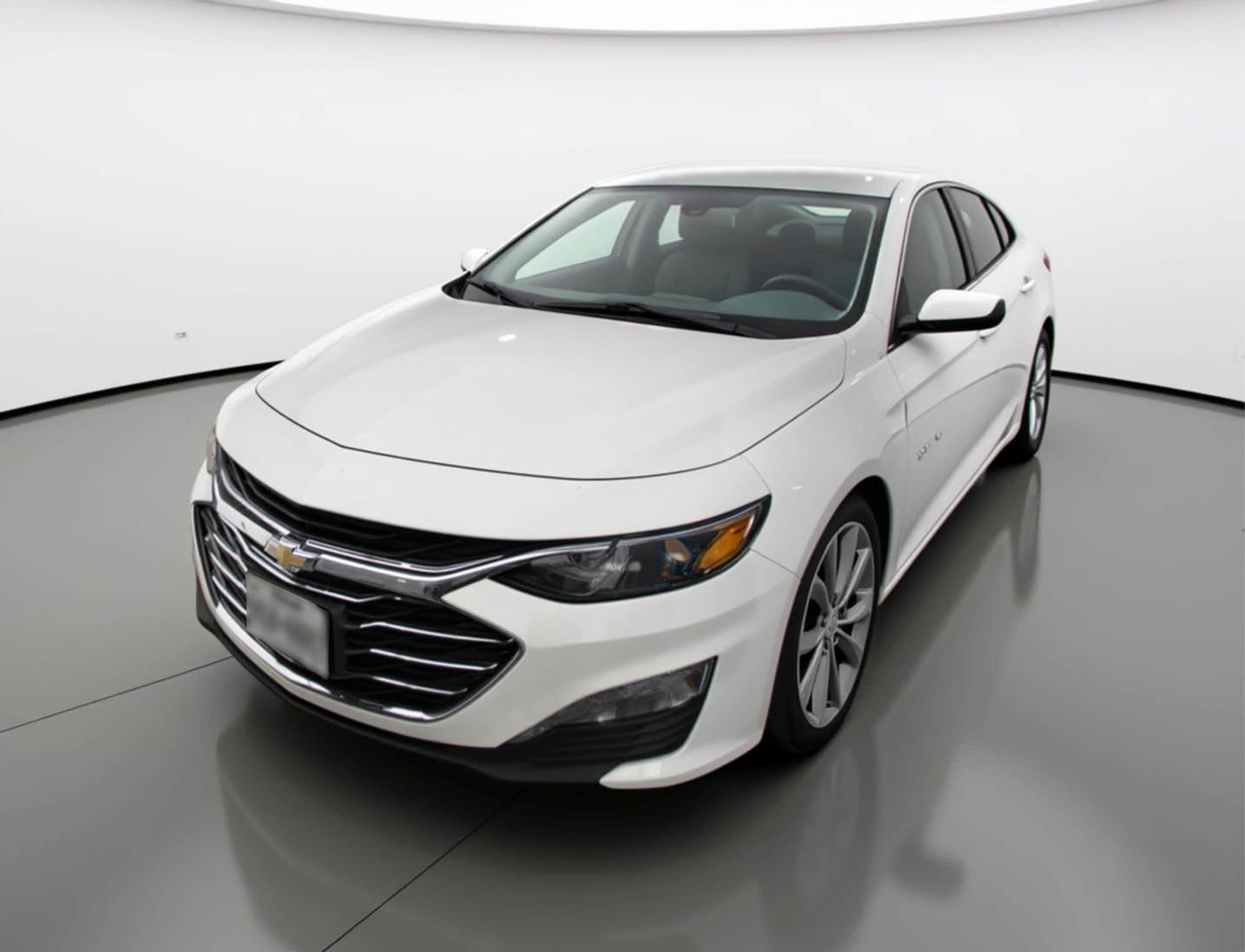 Thumbnail: 2024 Chevrolet Malibu - 3