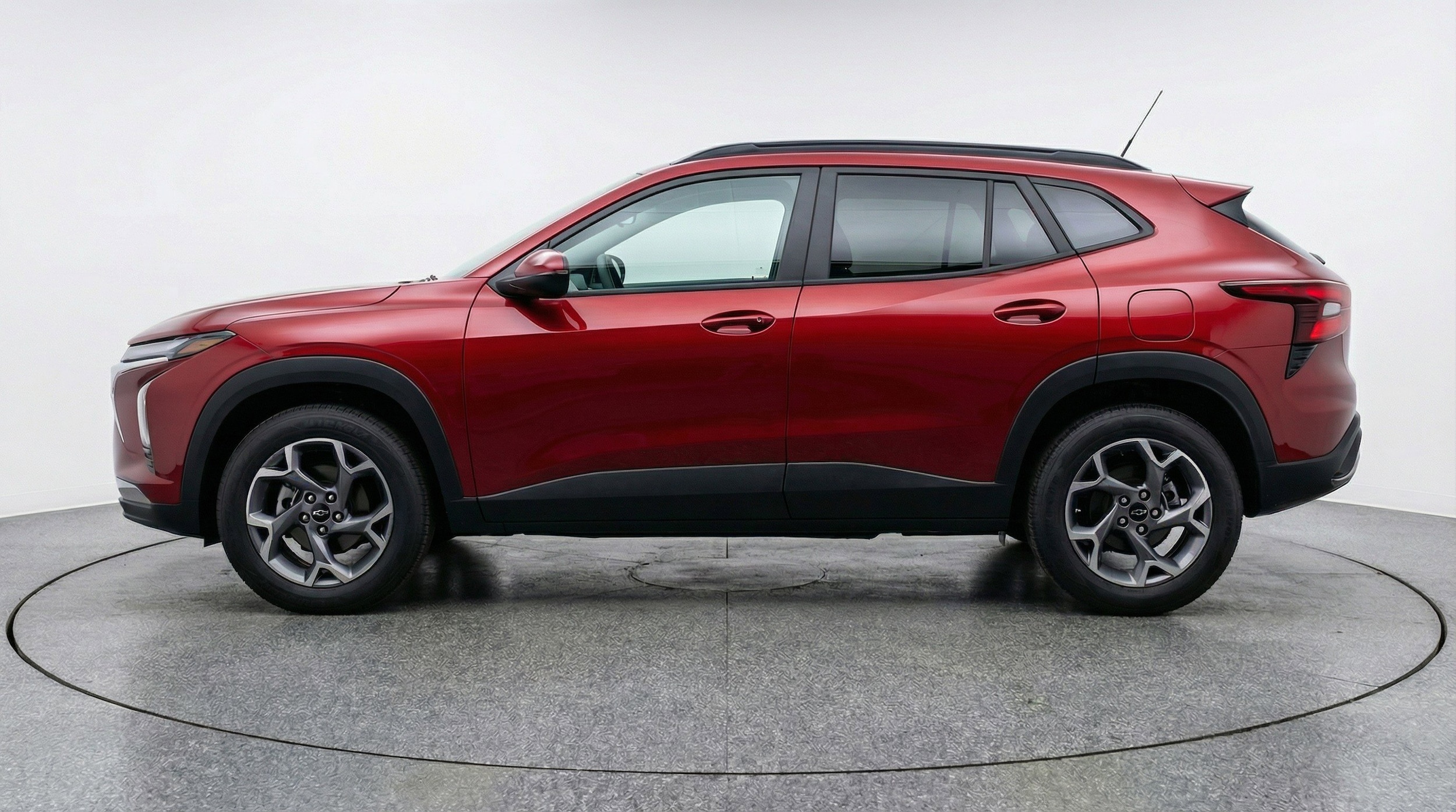 Thumbnail: 2025 Chevrolet Trax - 3