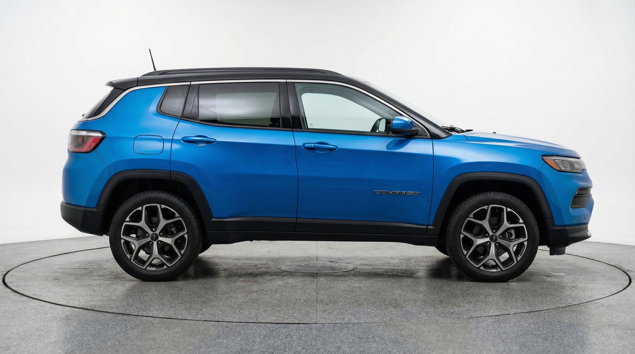 Thumbnail: 2025 Jeep Compass - 9