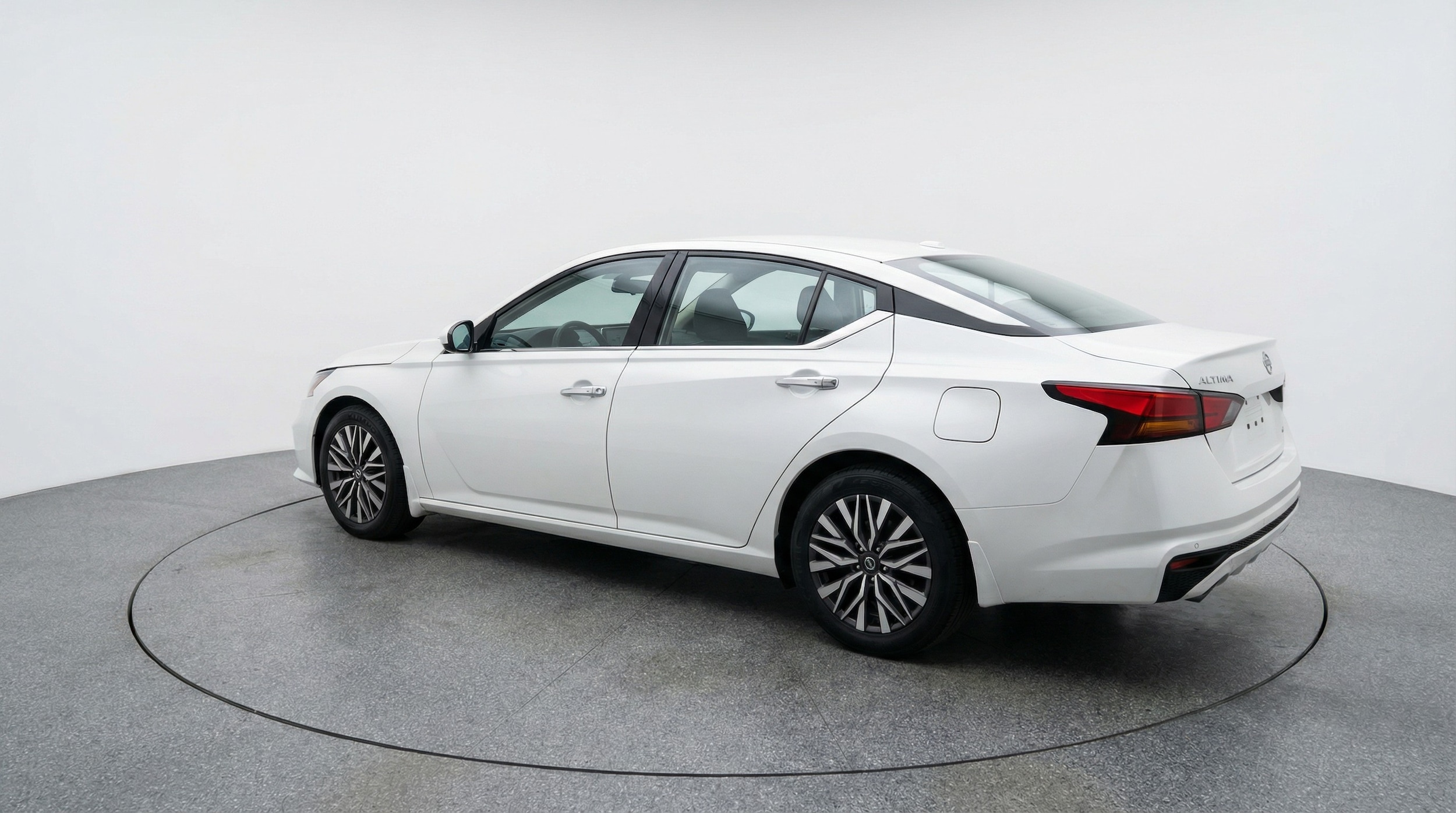 Thumbnail: 2025 Nissan Altima - 5