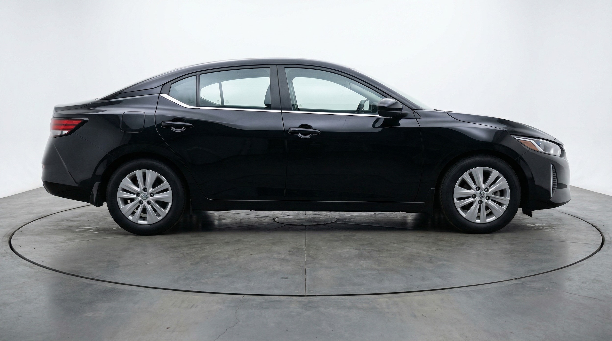 Thumbnail: 2025 Nissan Sentra - 8