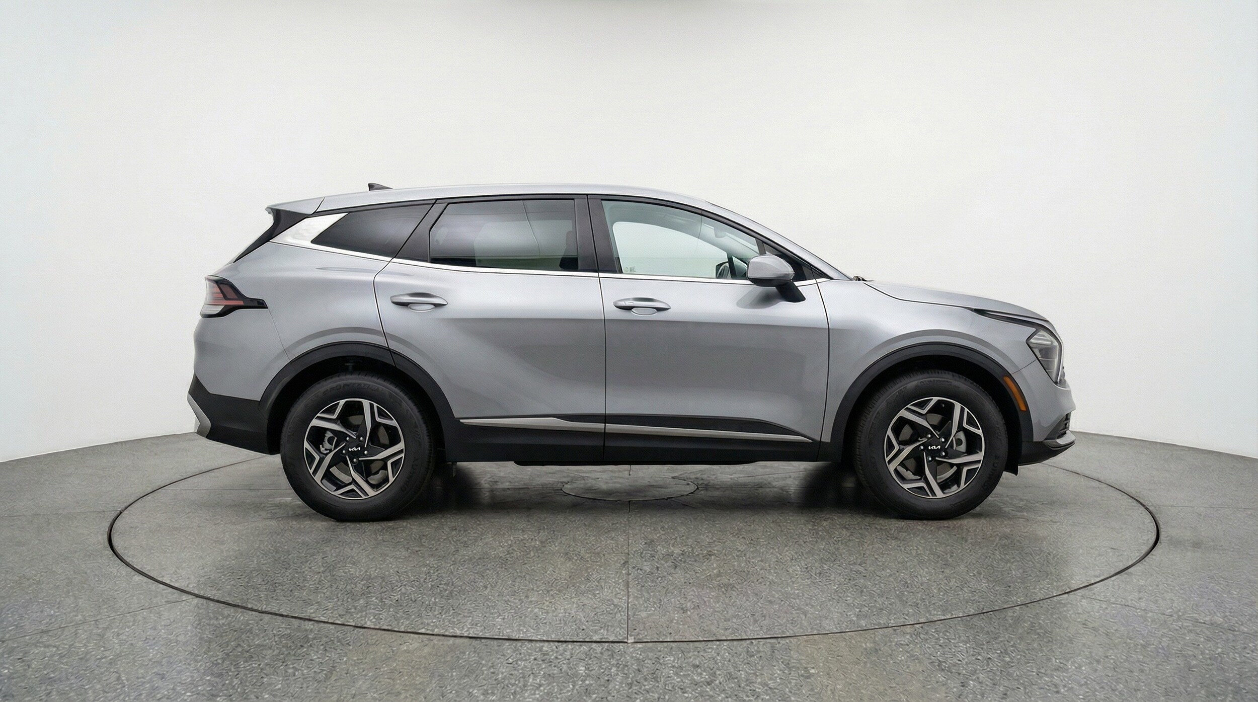 Thumbnail: 2025 Kia Sportage - 9