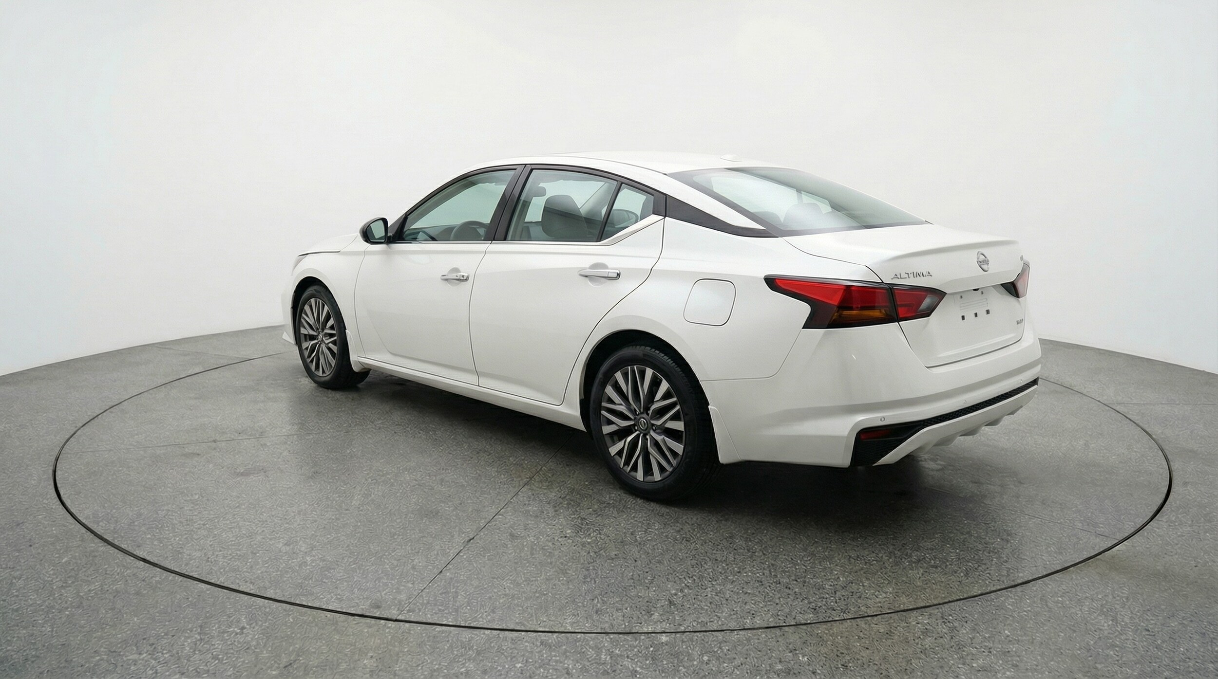 Thumbnail: 2025 Nissan Altima - 5