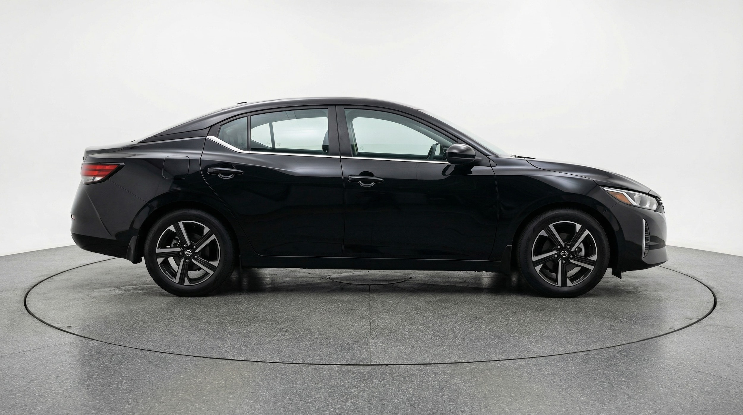 Thumbnail: 2025 Nissan Sentra - 8