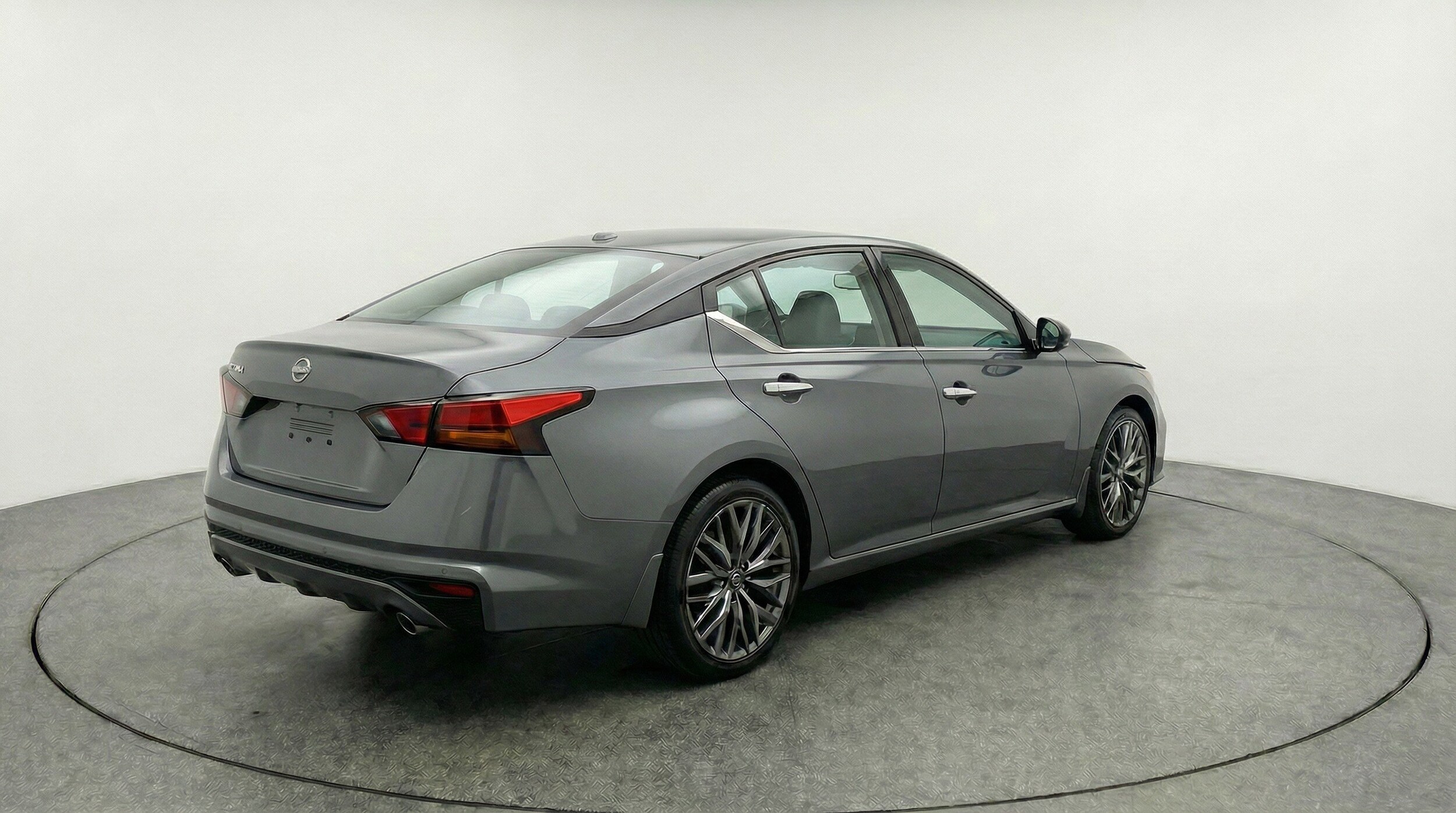 Thumbnail: 2025 Nissan Altima - 9