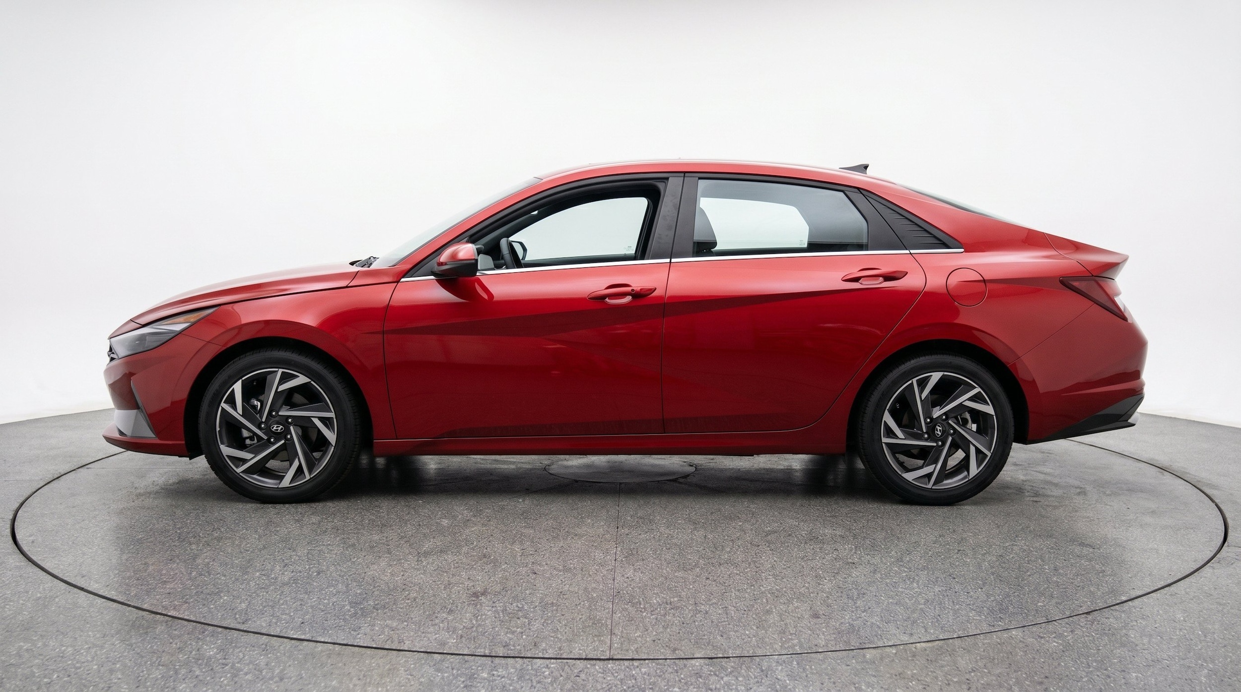 Thumbnail: 2025 Hyundai Elantra - 3