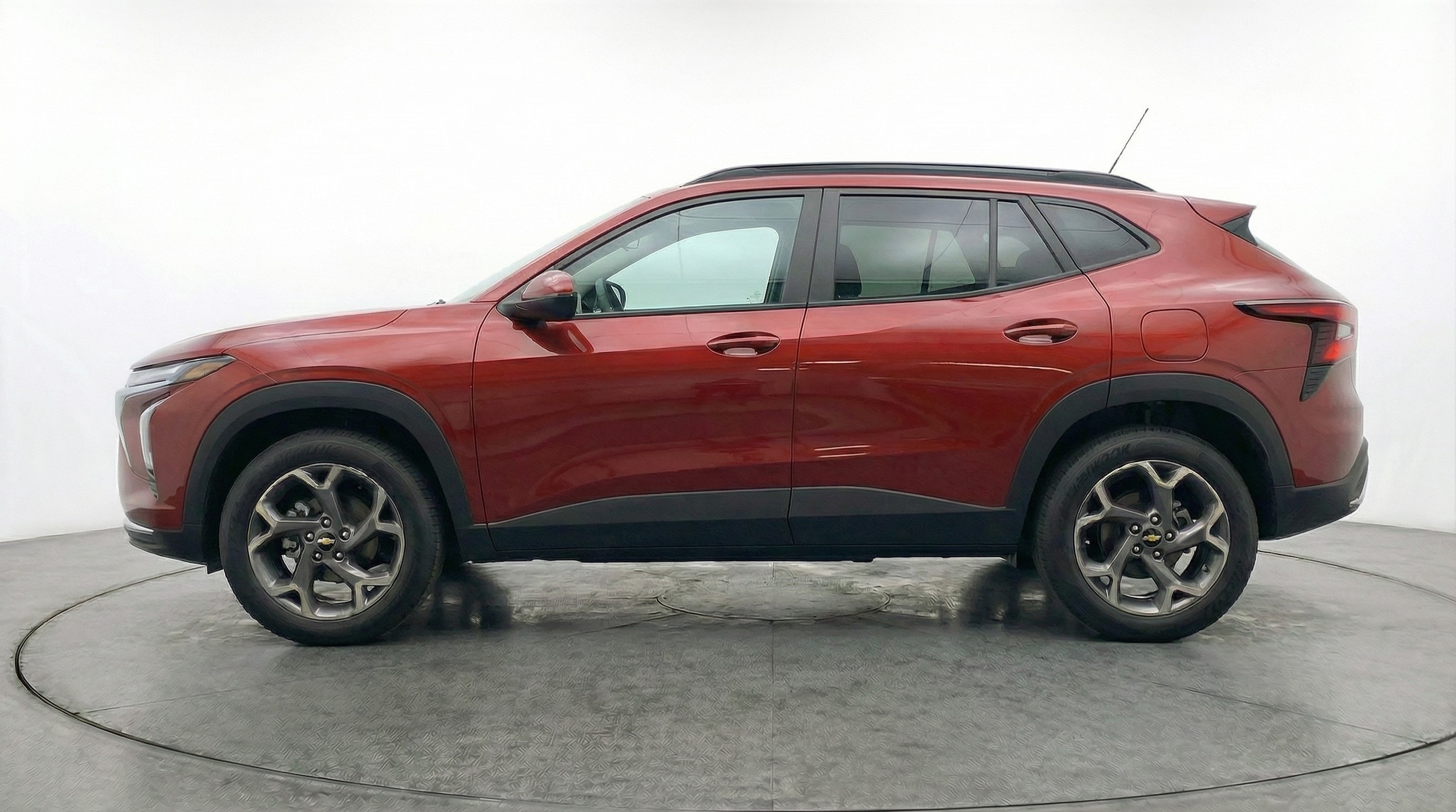 Thumbnail: 2025 Chevrolet Trax - 4