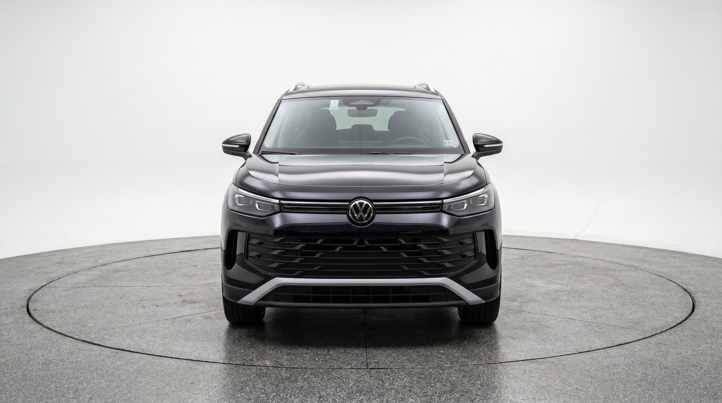 Thumbnail: 2026 Volkswagen Tiguan - 1
