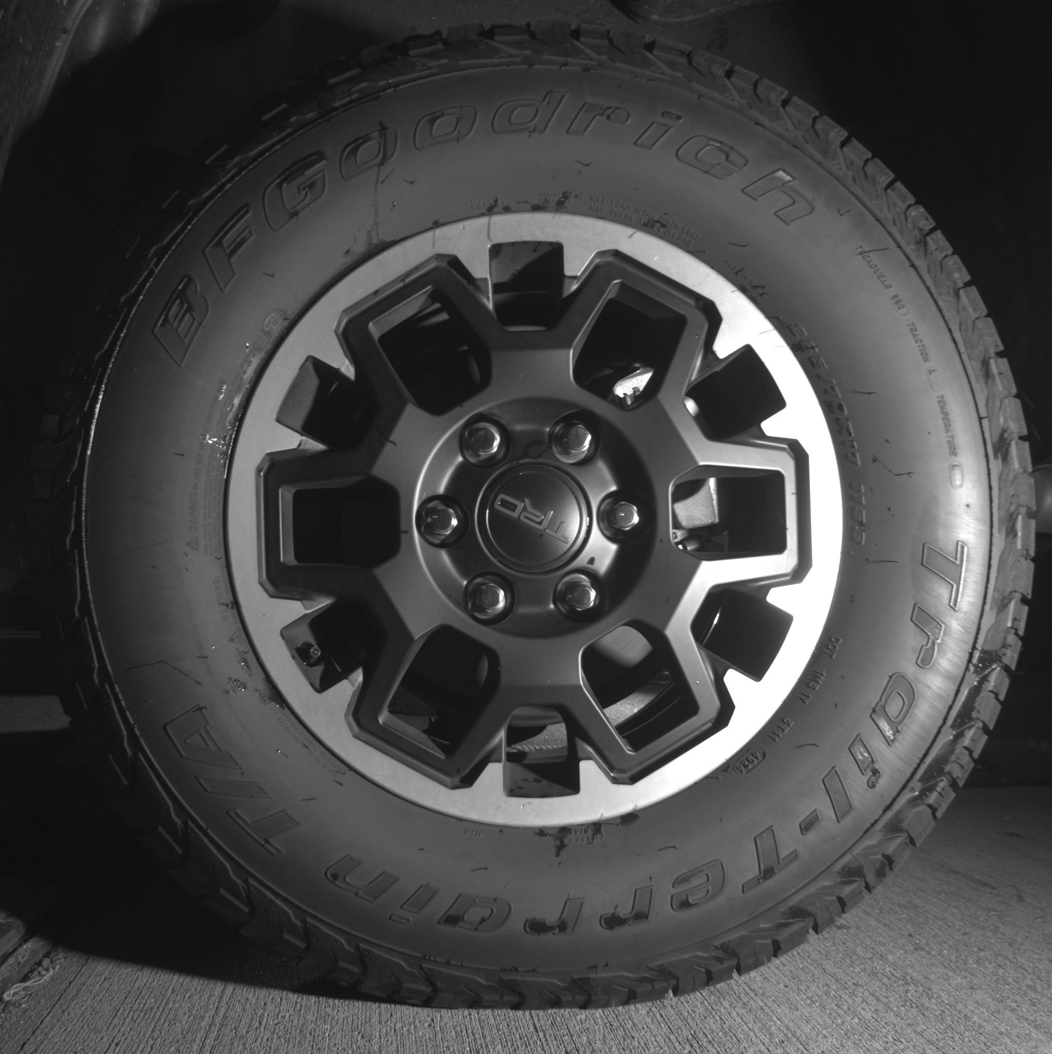 Thumbnail: 2025 Toyota Tacoma - 13