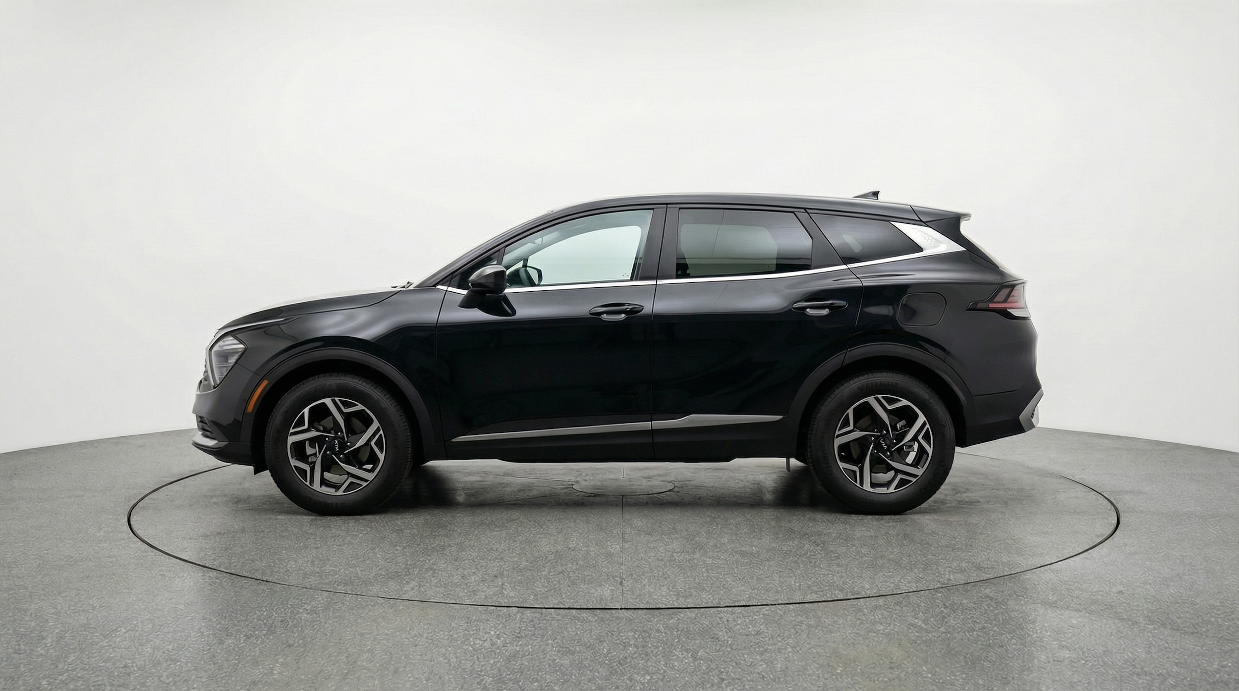 Thumbnail: 2025 Kia Sportage - 4