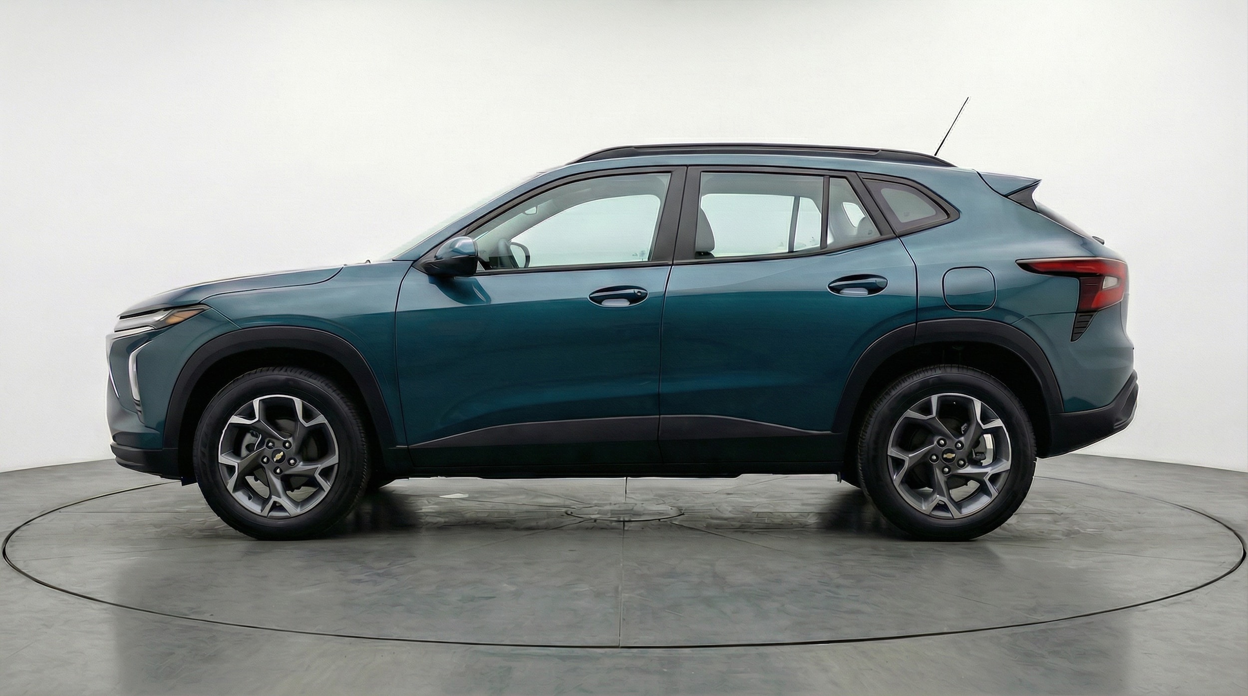 Thumbnail: 2025 Chevrolet Trax - 4