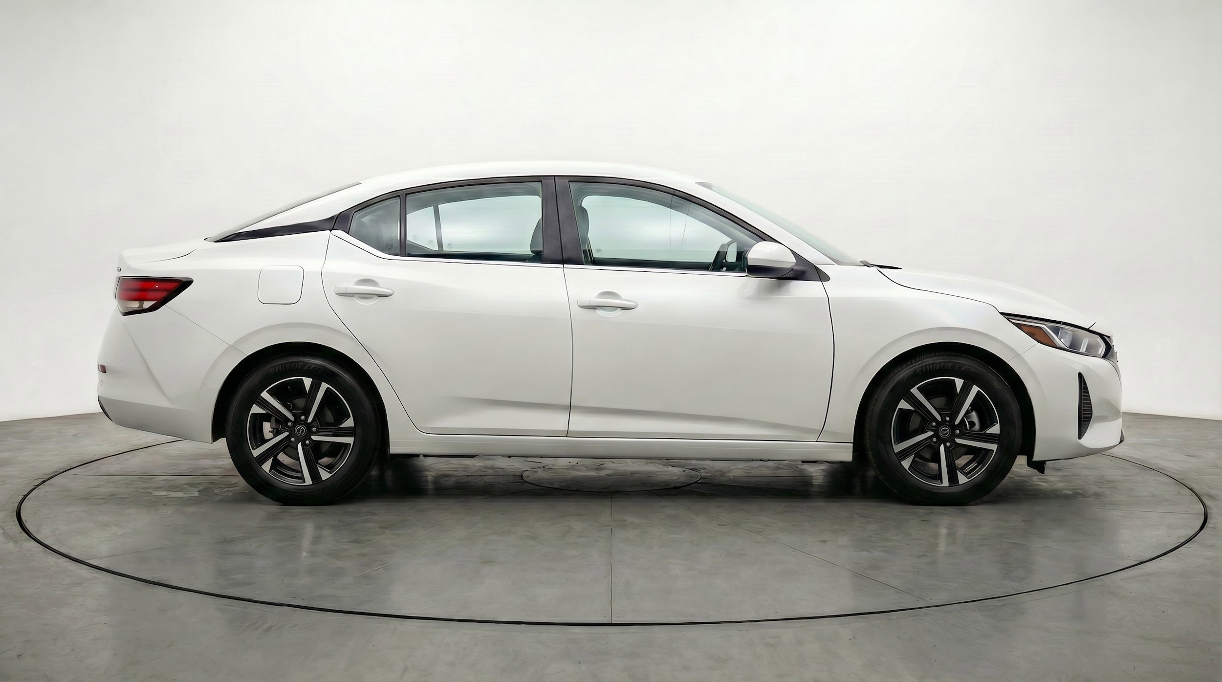 Thumbnail: 2025 Nissan Sentra - 9