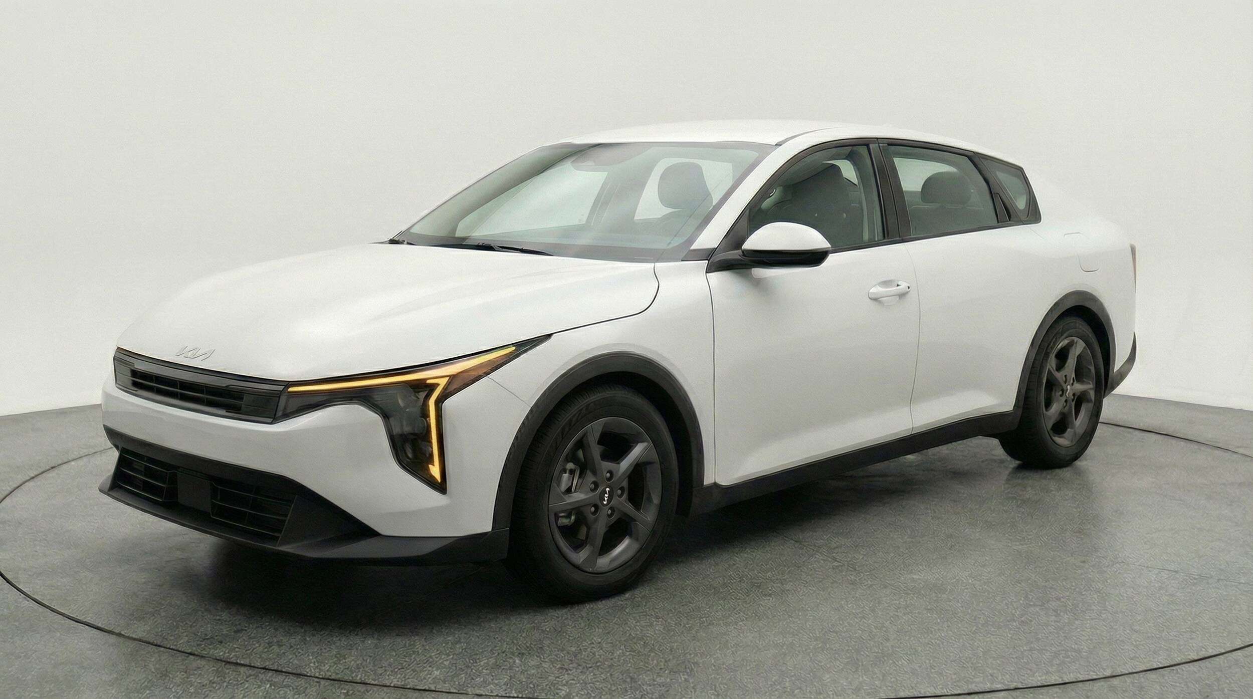 Thumbnail: 2025 Kia K4 - 2