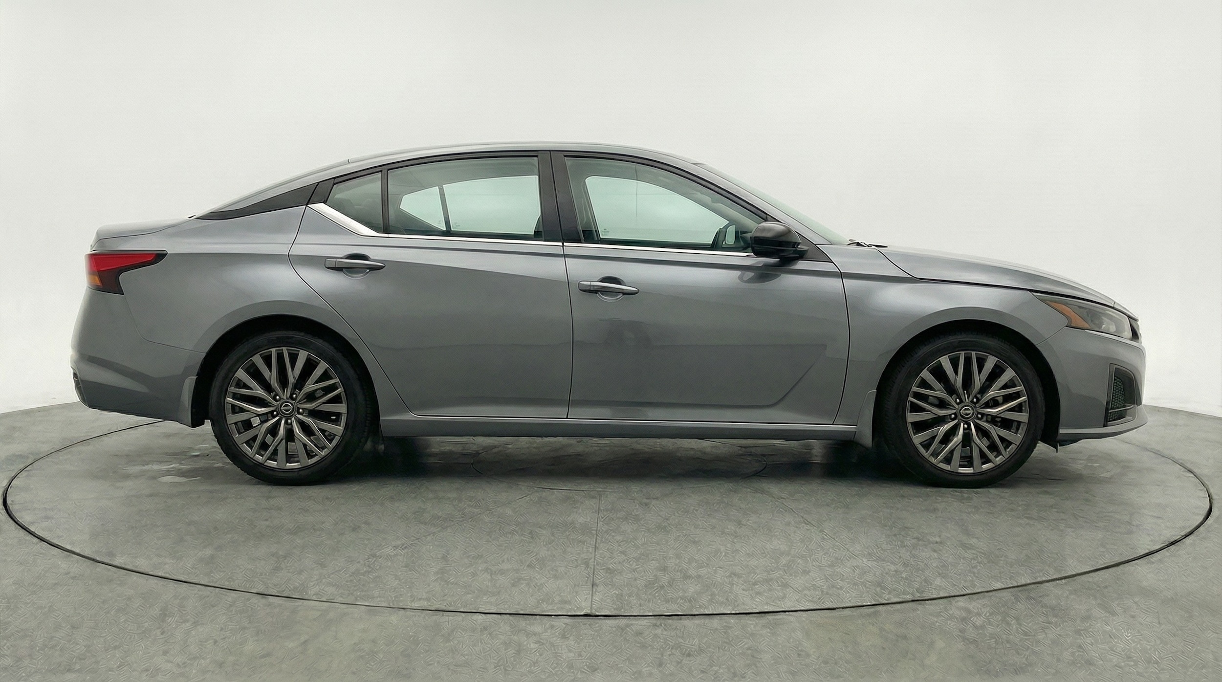 Thumbnail: 2025 Nissan Altima - 8