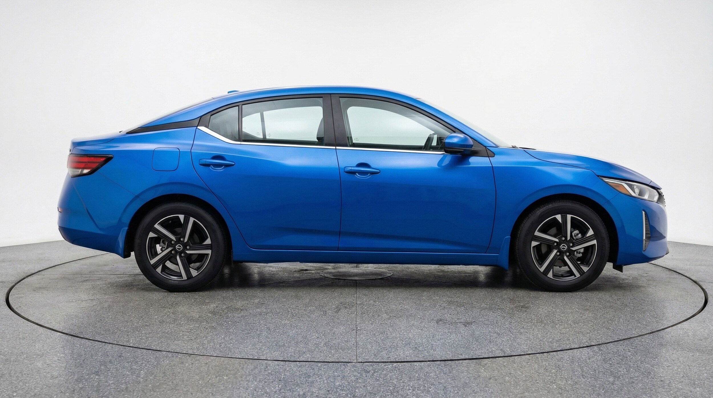 Thumbnail: 2025 Nissan Sentra - 9