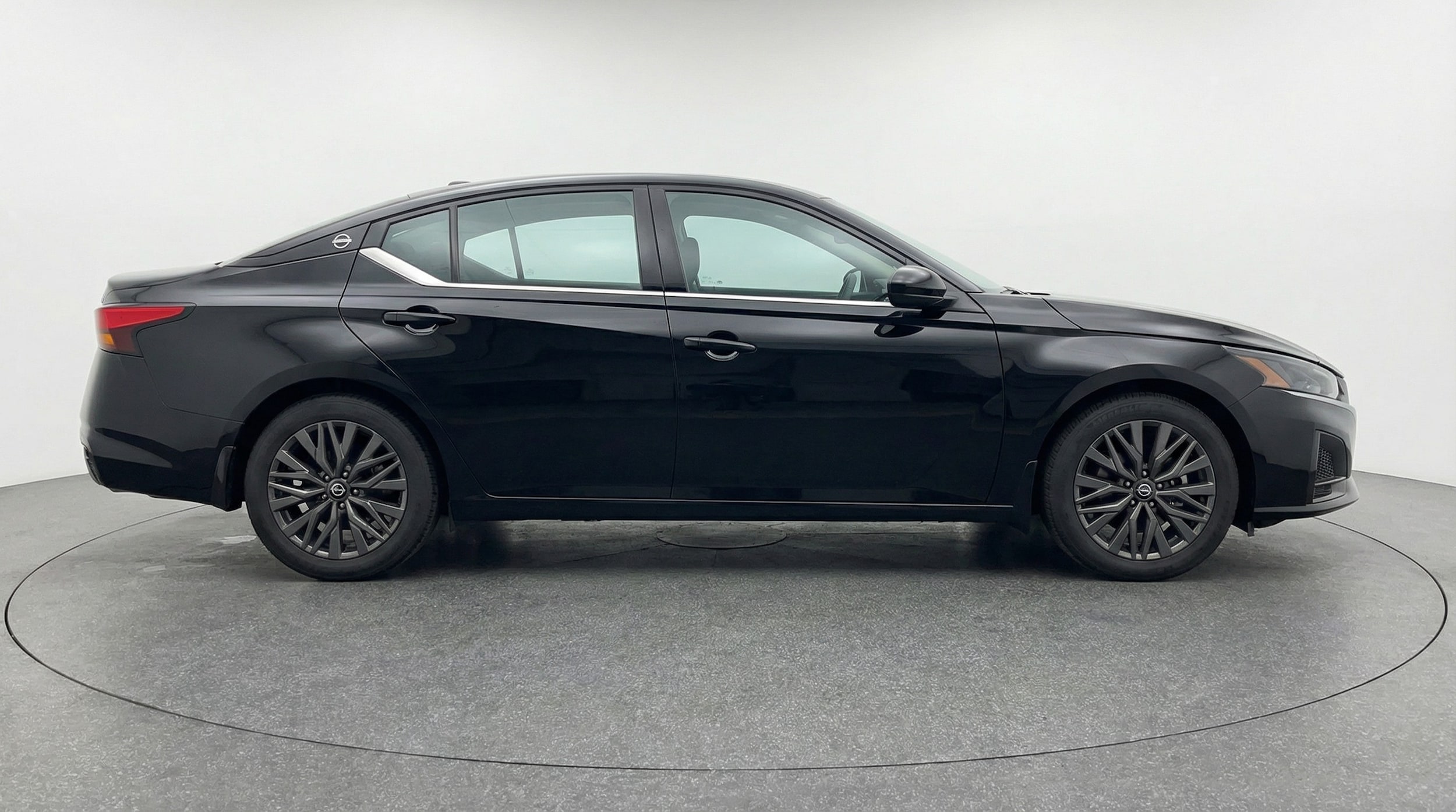 Thumbnail: 2025 Nissan Altima - 8