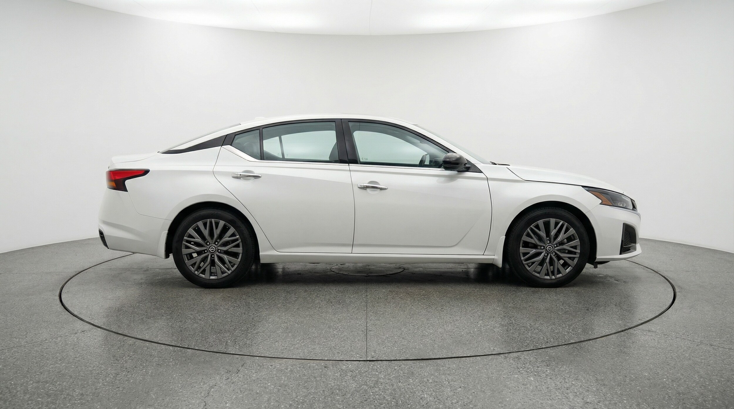 Thumbnail: 2025 Nissan Altima - 8