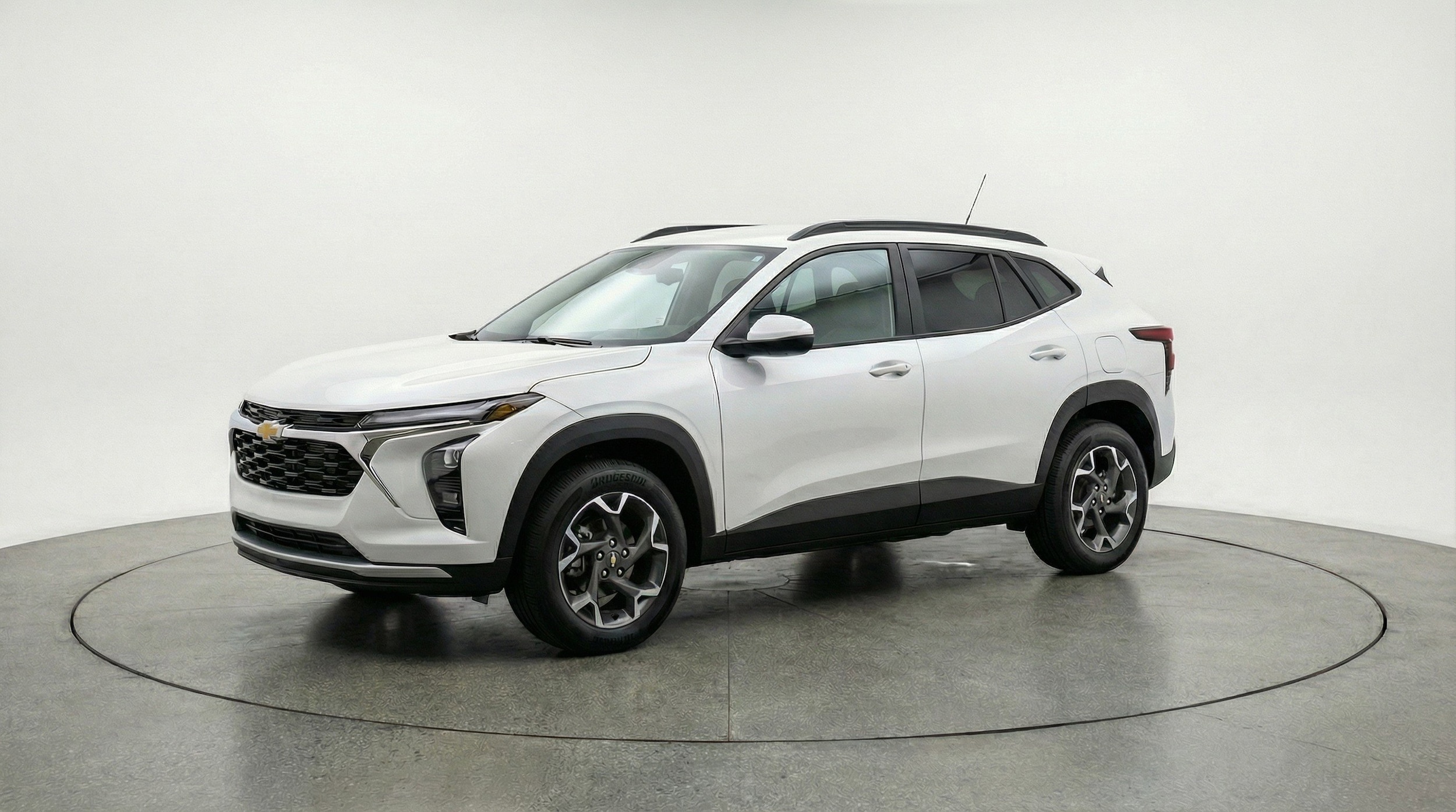 Thumbnail: 2025 Chevrolet Trax - 2