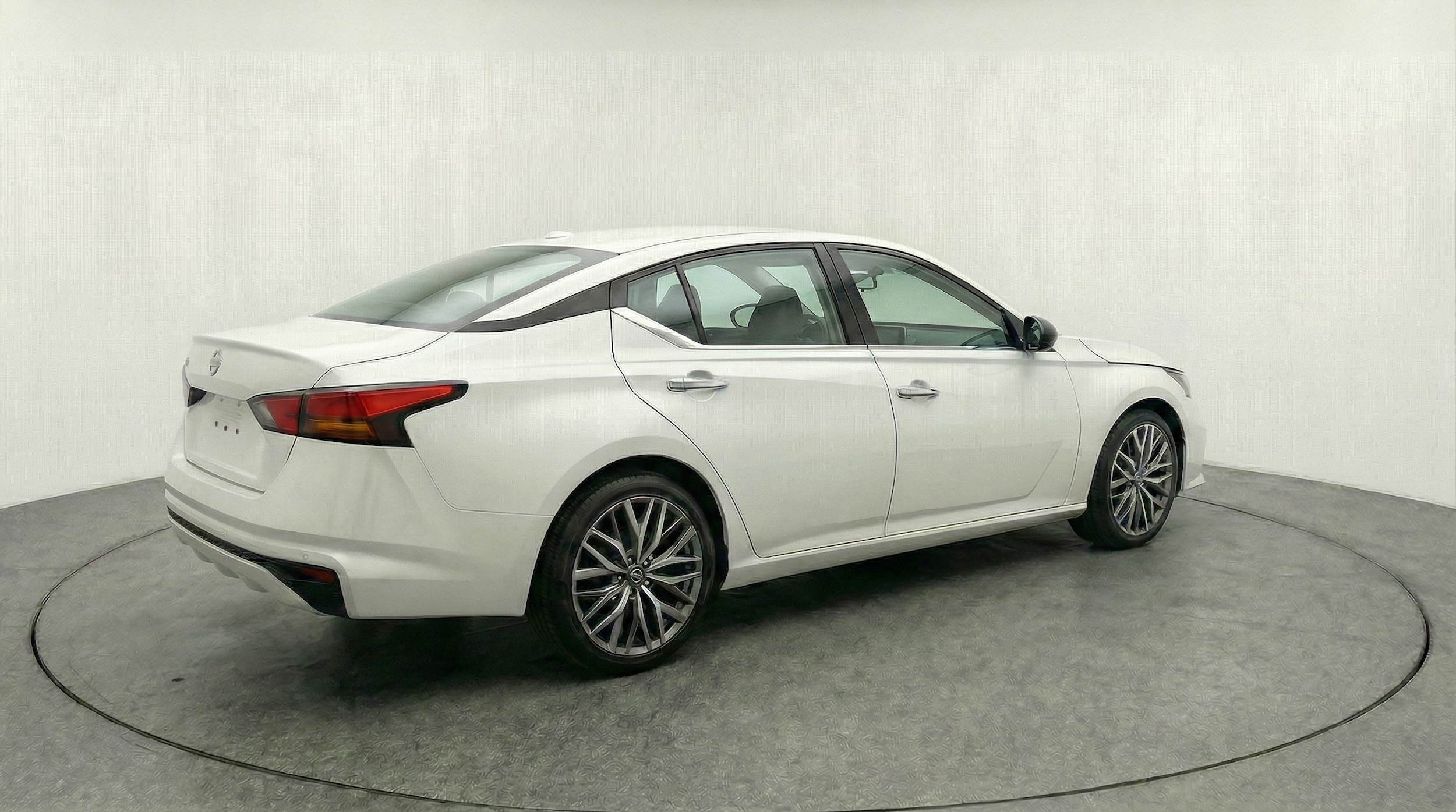 Thumbnail: 2025 Nissan Altima - 7