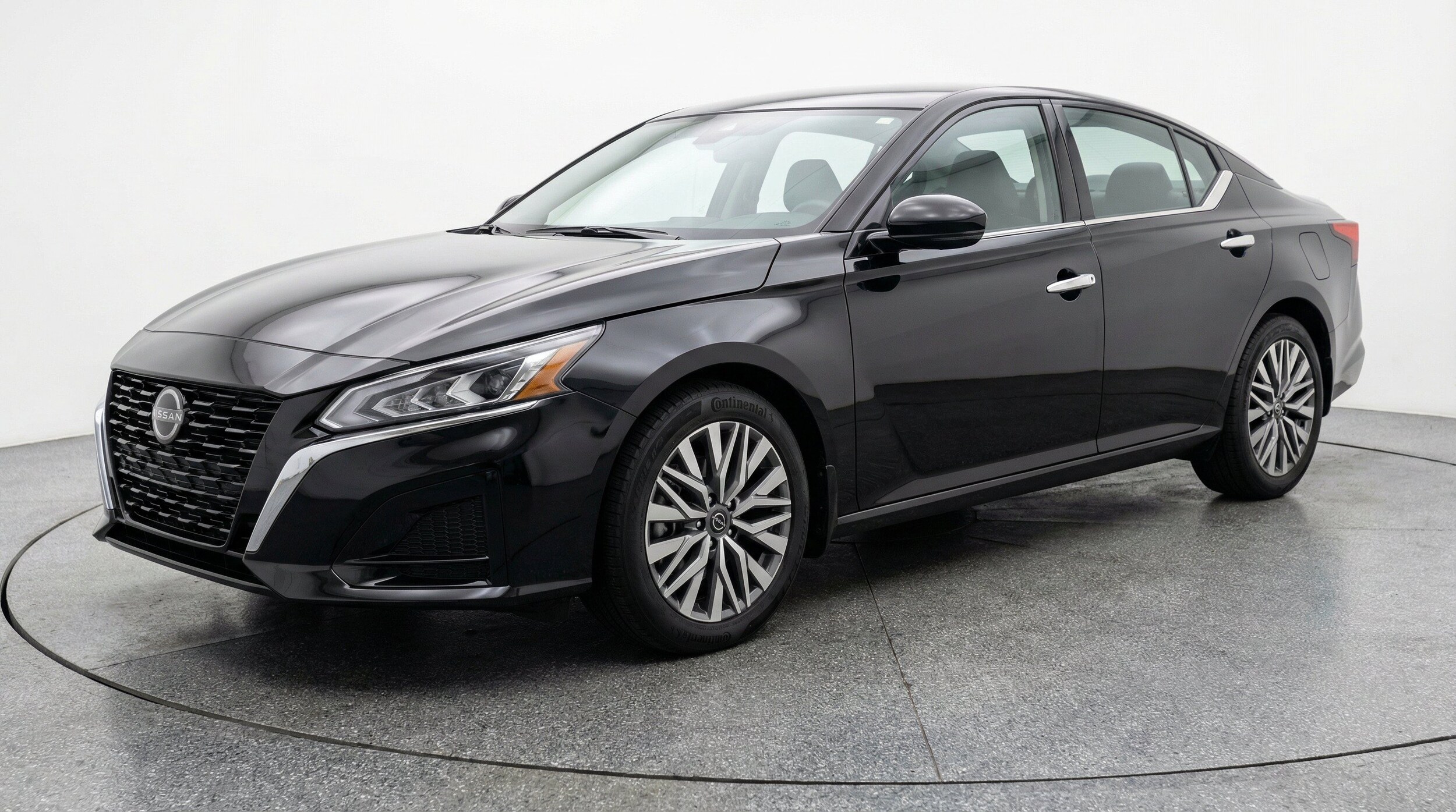 Thumbnail: 2025 Nissan Altima - 2