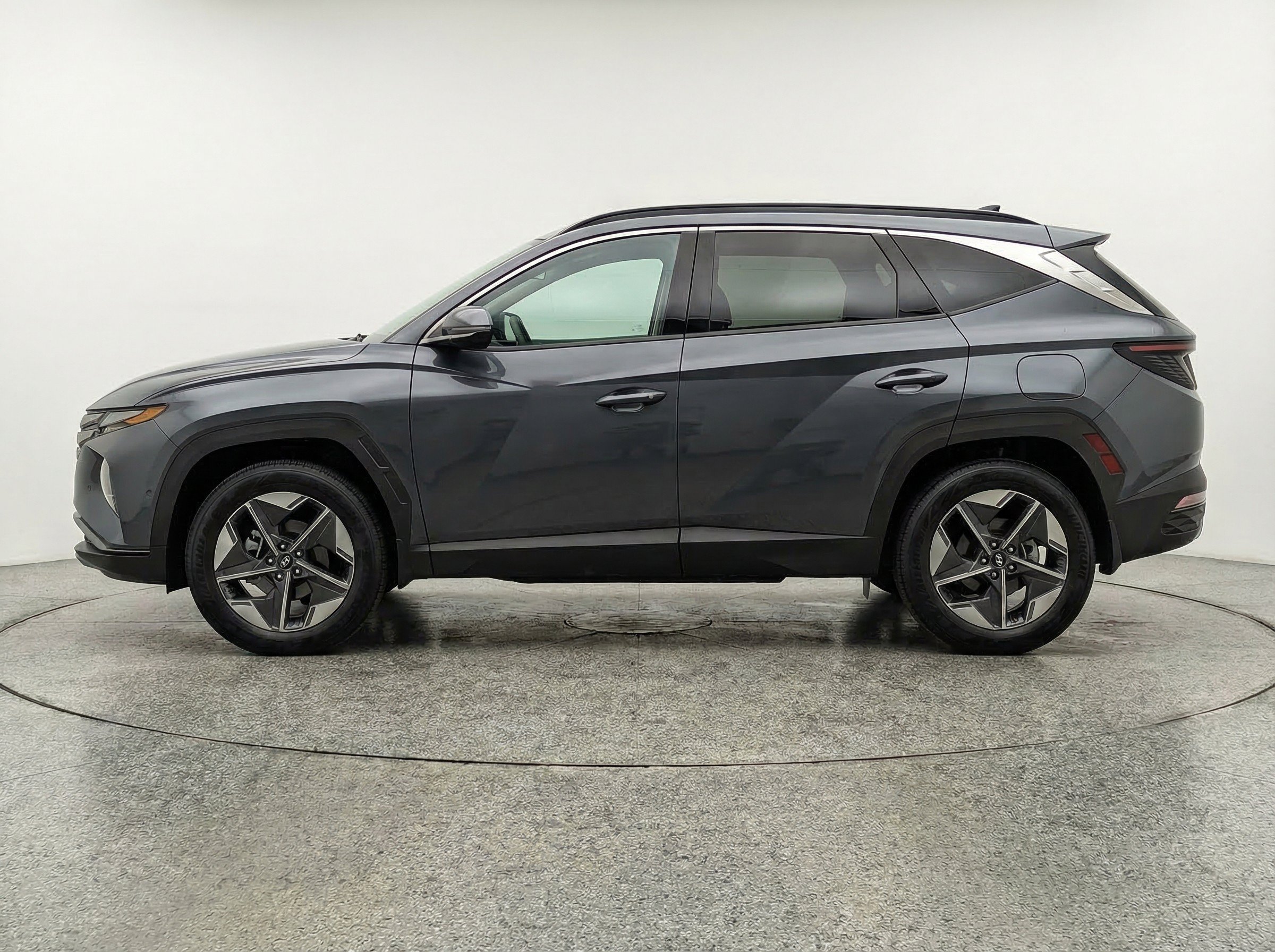 Thumbnail: 2026 Hyundai Tucson - 3