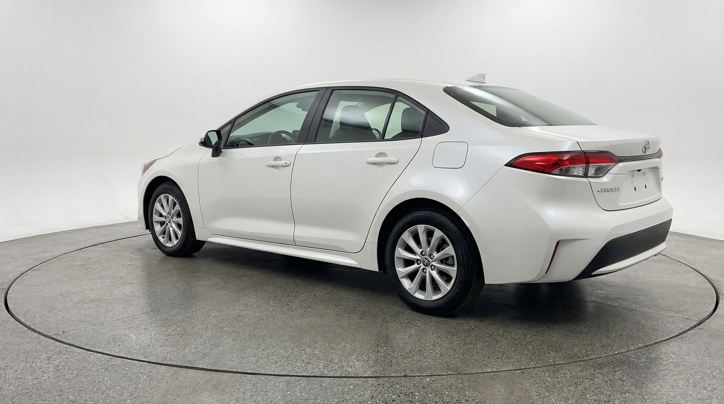 Thumbnail: 2025 Toyota Corolla - 5