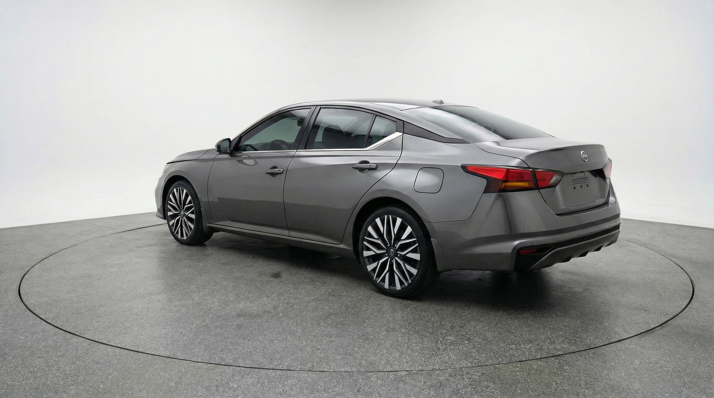 Thumbnail: 2025 Nissan Altima - 5