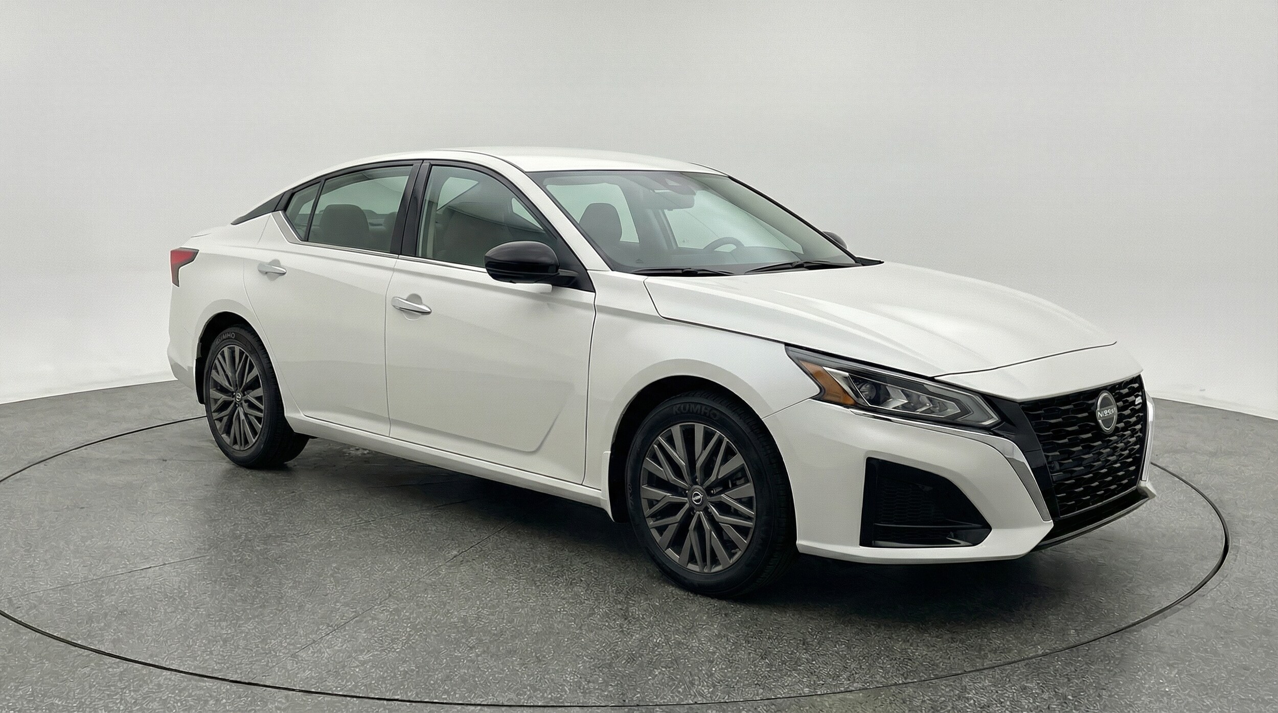 Thumbnail: 2025 Nissan Altima - 1