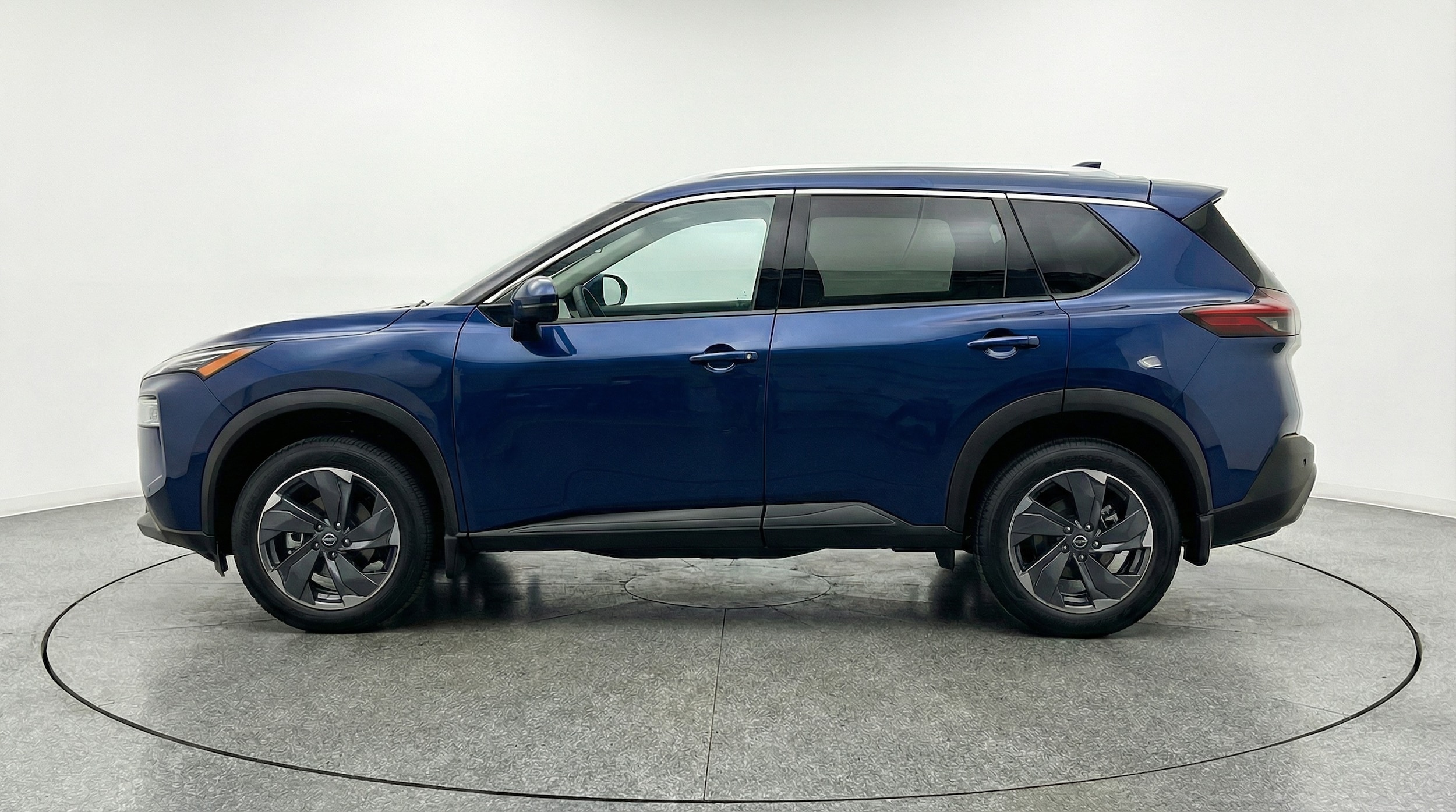 Thumbnail: 2025 Nissan Rogue - 4