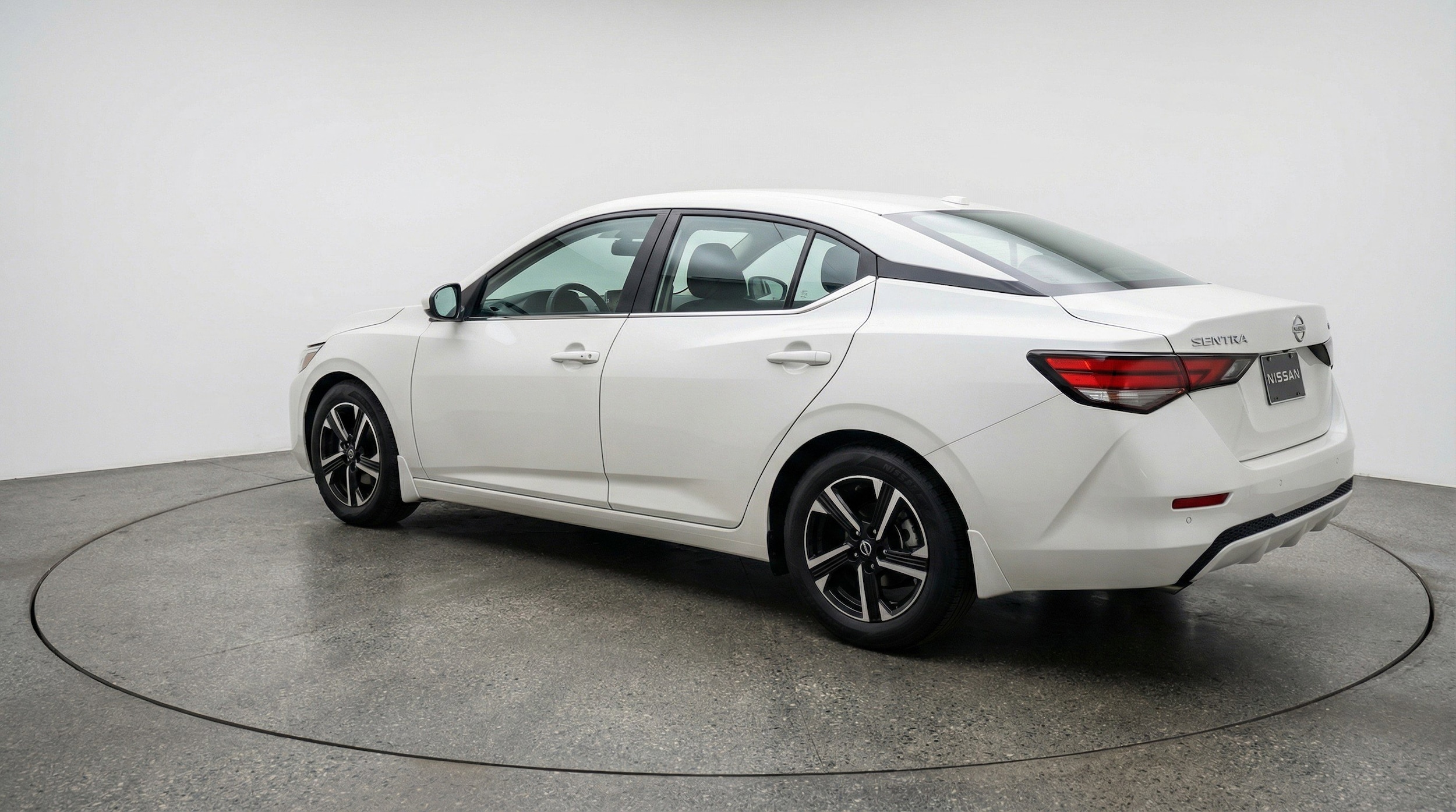 Thumbnail: 2025 Nissan Sentra - 5