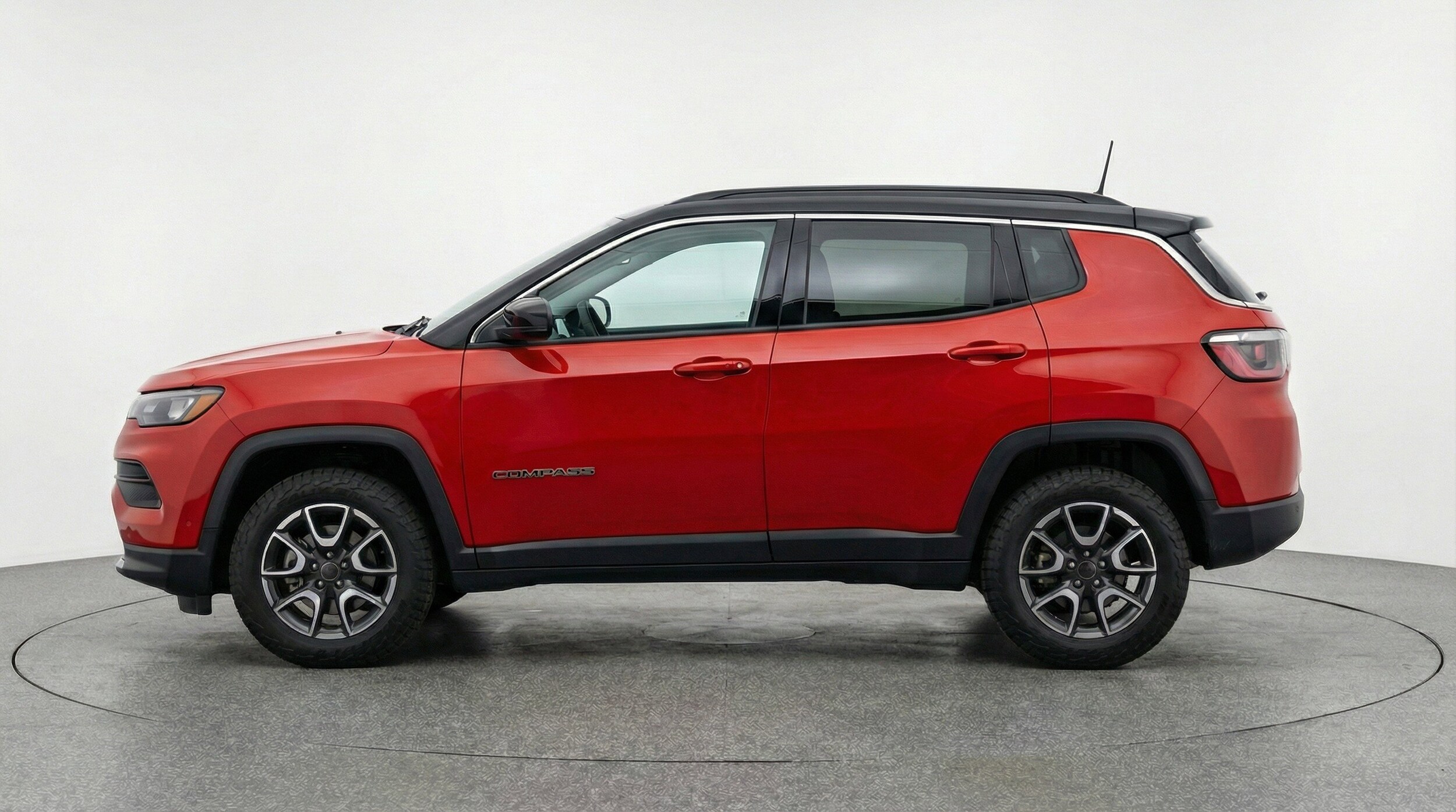 Thumbnail: 2025 Jeep Compass - 3
