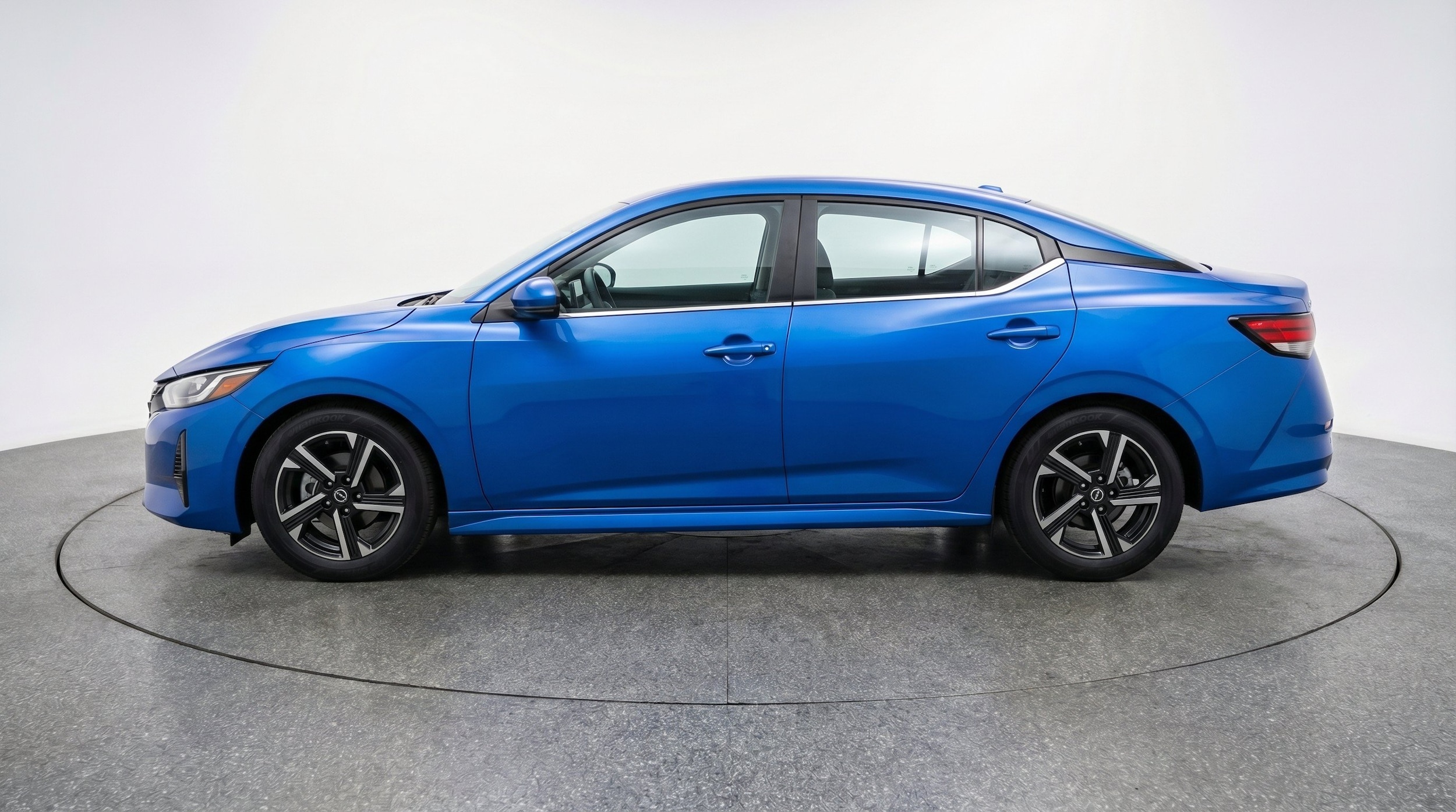 Thumbnail: 2025 Nissan Sentra - 3