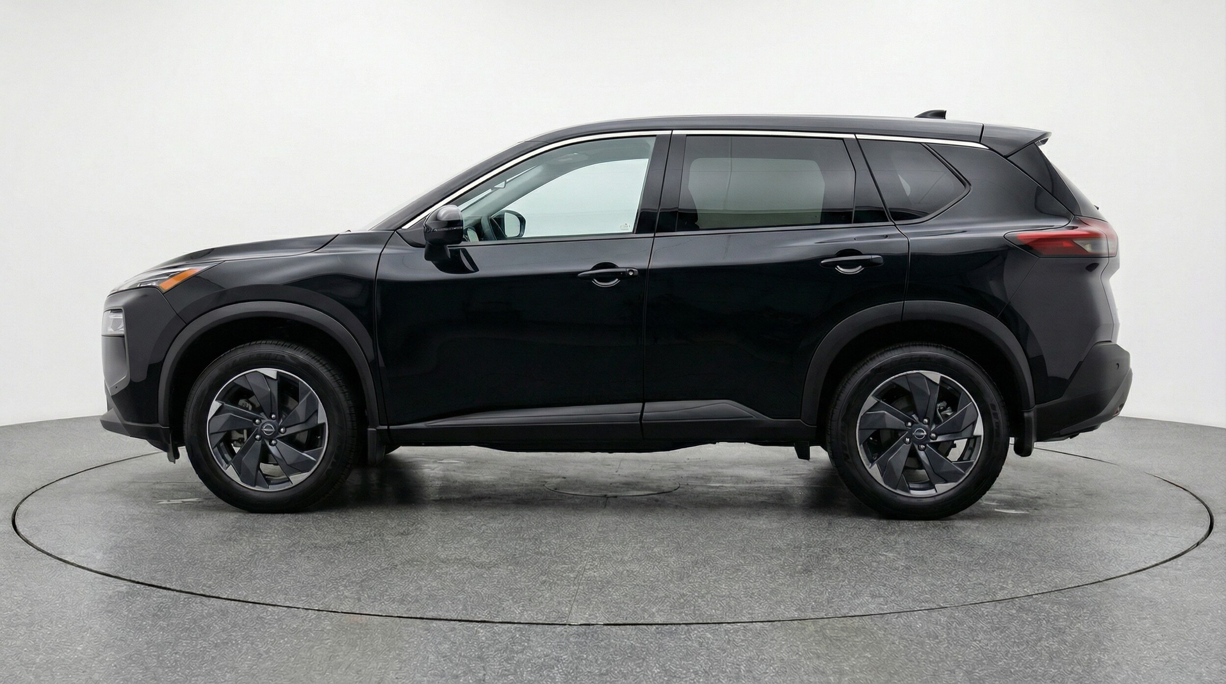 Thumbnail: 2025 Nissan Rogue - 4