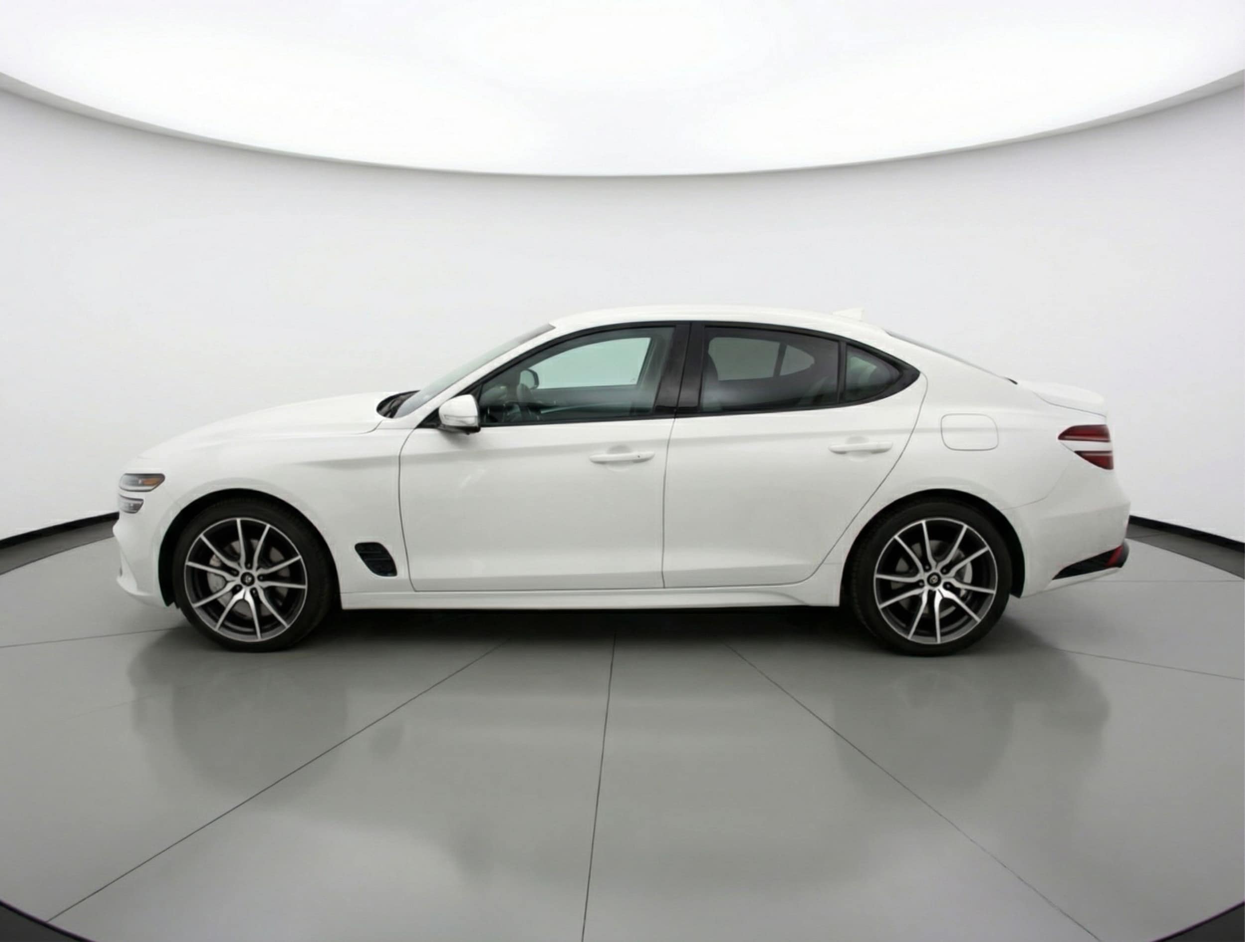 Thumbnail: 2025 Genesis G70 - 4